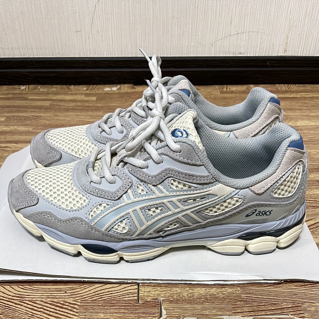 アシックス ゲルNYC "アイボリー/ミッドグレー"