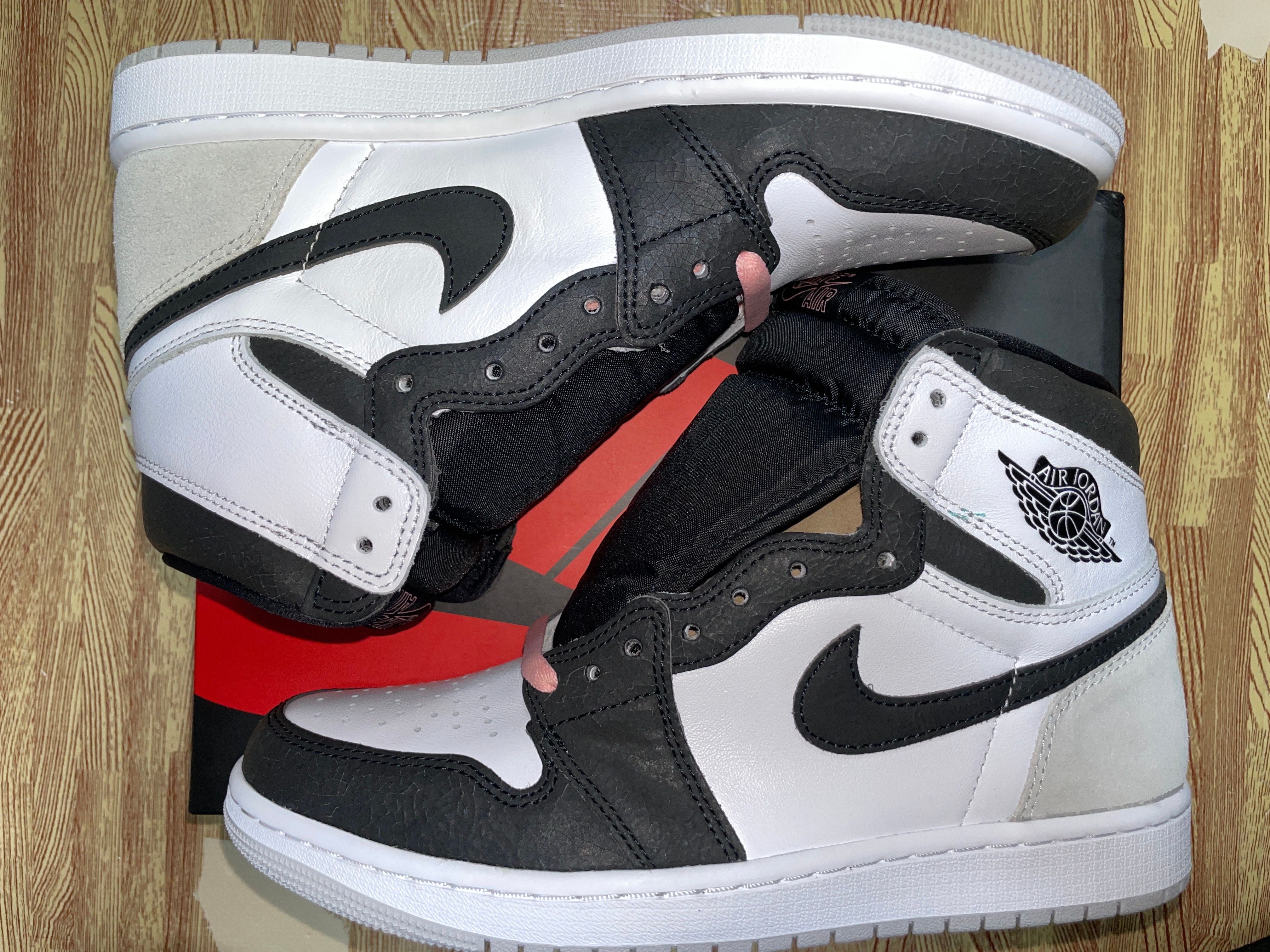 Nike Air Jordan 1 High OG "Bleached Coral"