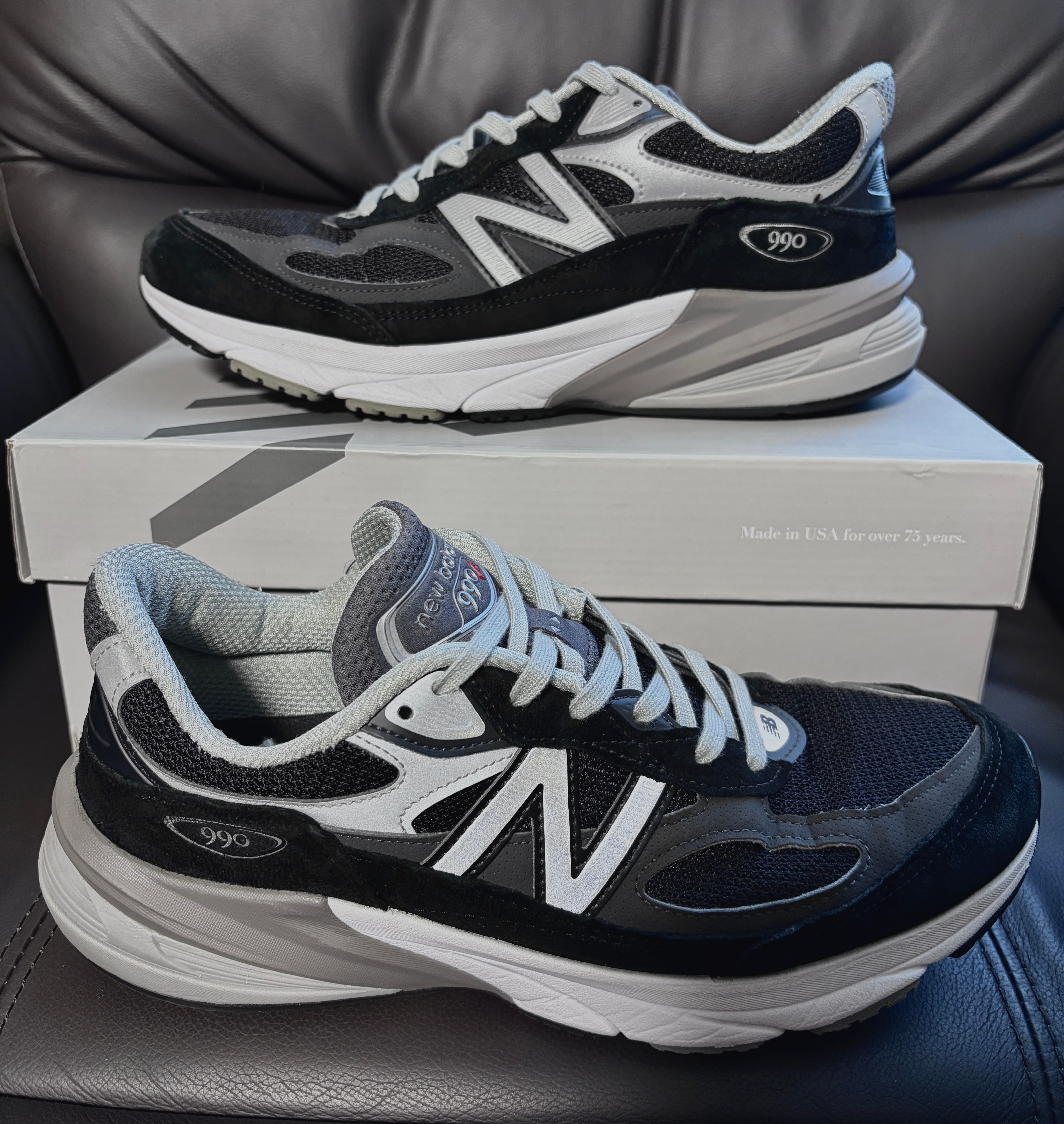 New Balance 990V6 "Black" (Heel NB Logo)