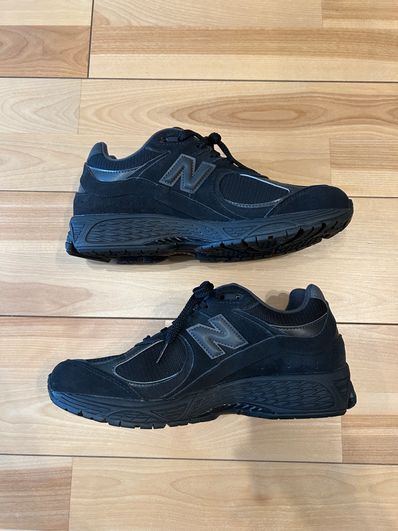 New Balance 2002R "Triple Black"