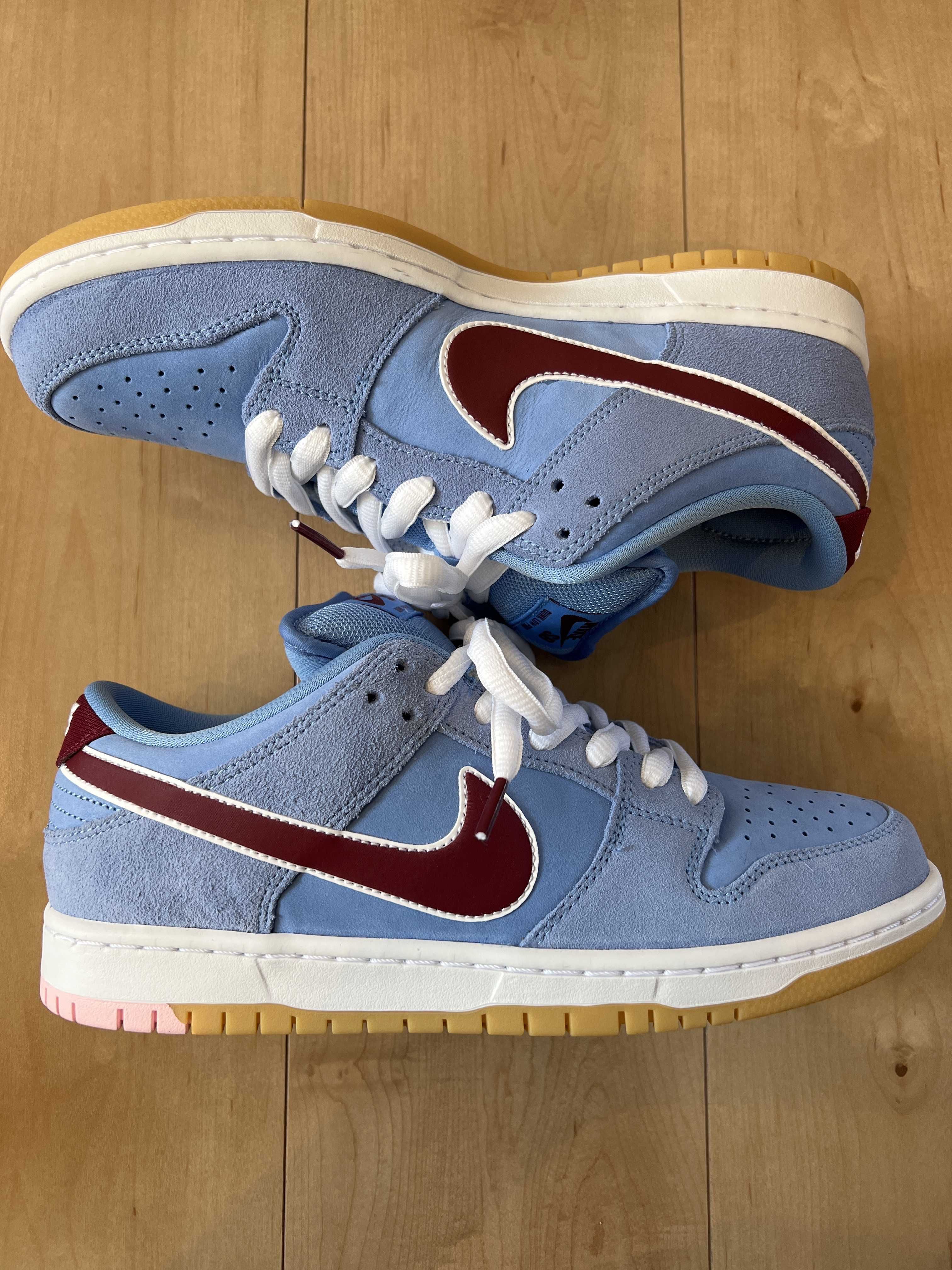 Nike SB Dunk Low Pro "Philadelphia Phillies/Valor Blue and Team Maroon"