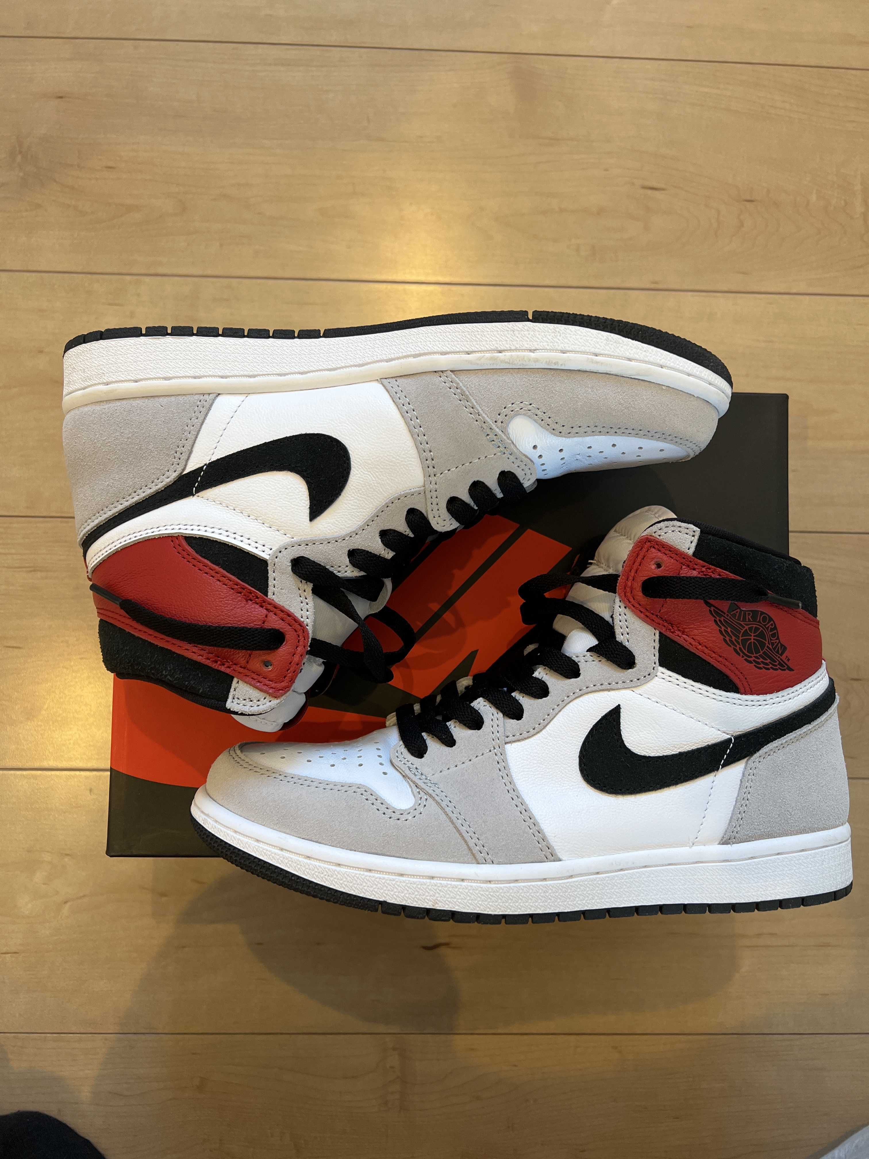 Nike Air Jordan 1 High OG "White/Black/Light Smoke Grey"