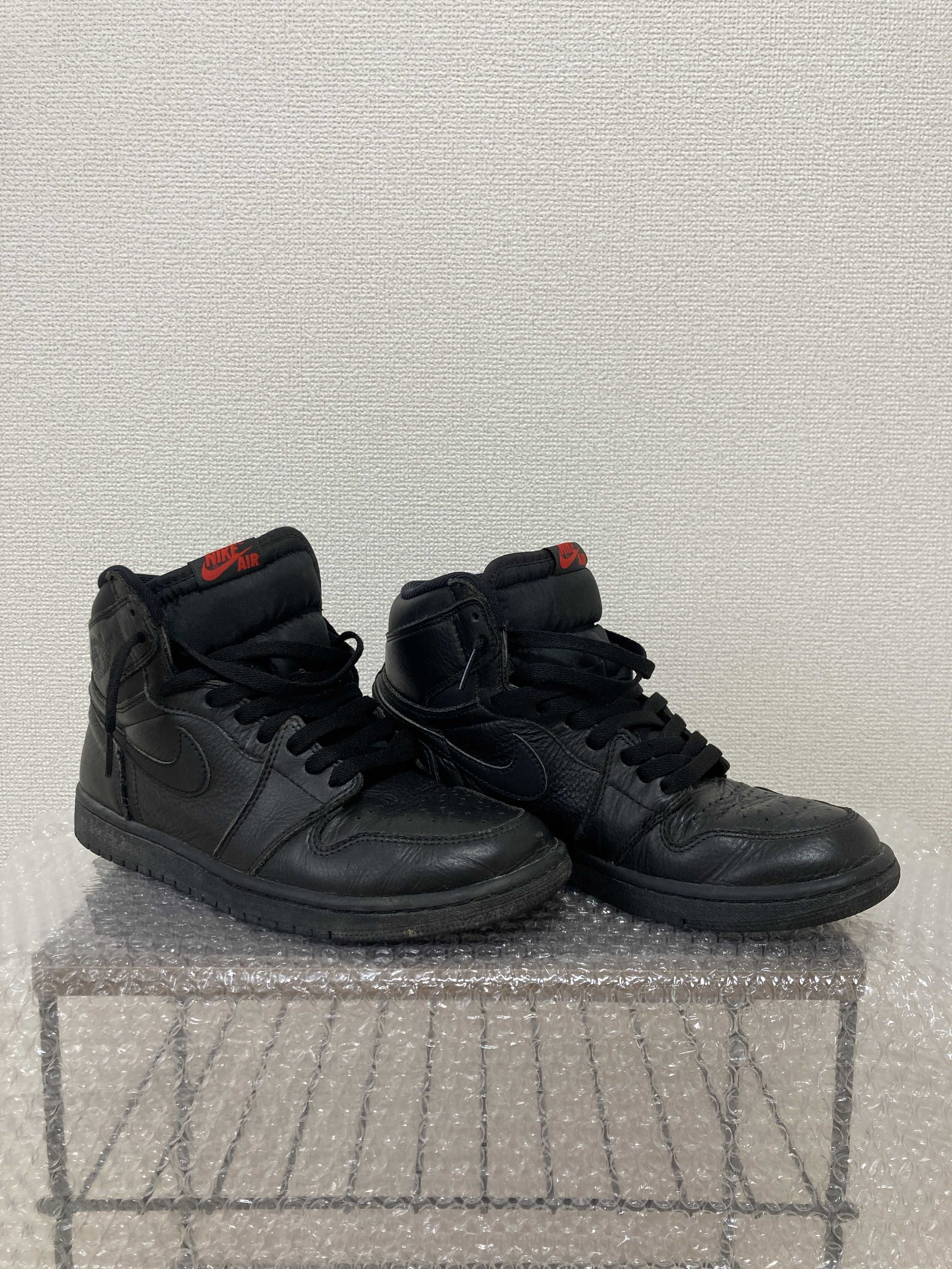 Nike Air Jordan 1 Retro High OG "Black"