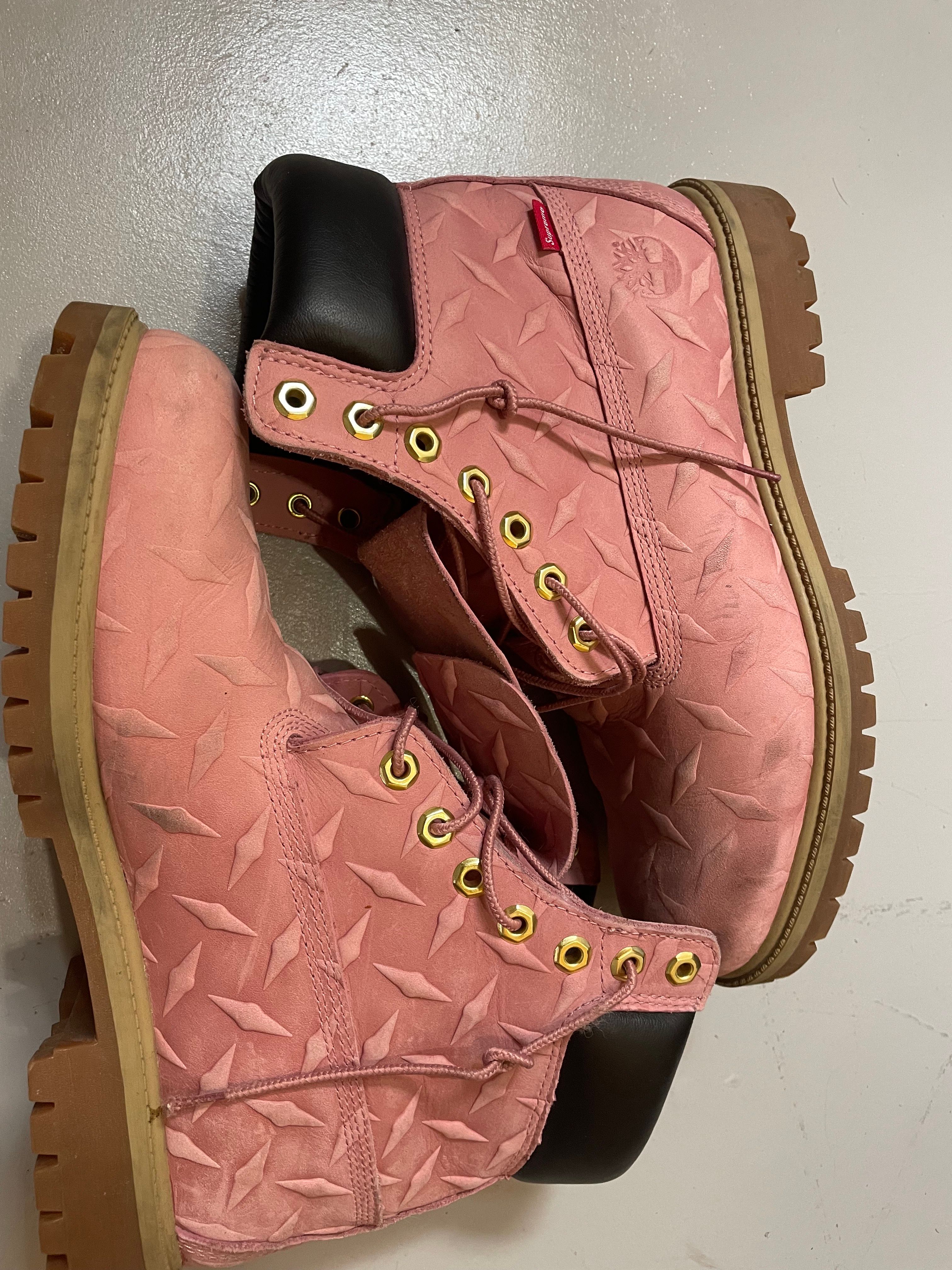 Supreme × Timberland Diamond Plate 6inch Premium Waterproof Boot "Pink"