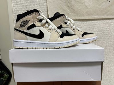 NIKE Women's AIR JORDAN 1 MID "GUAVA ICE"