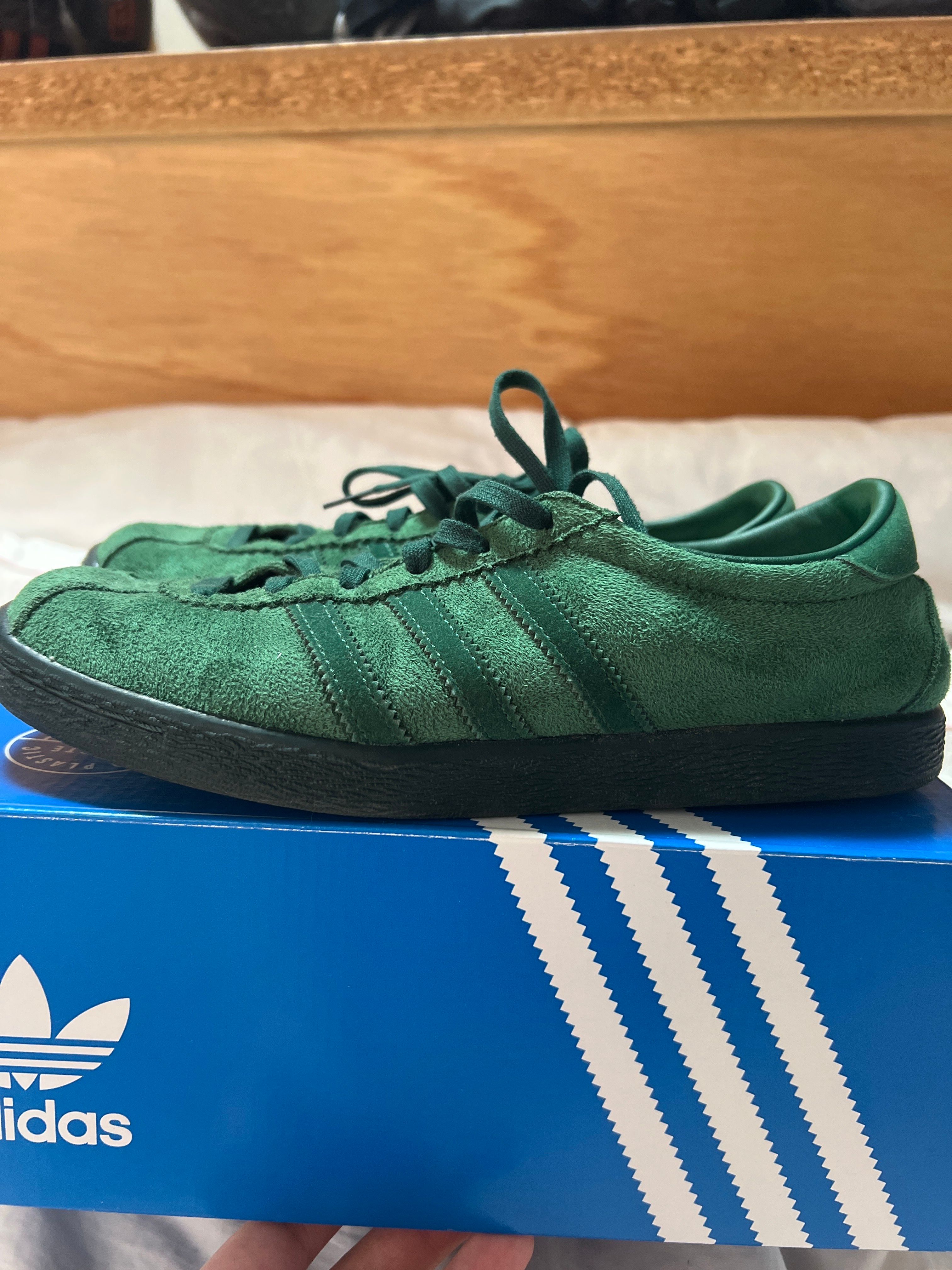 adidas Tobacco Gruen "Dark Green"