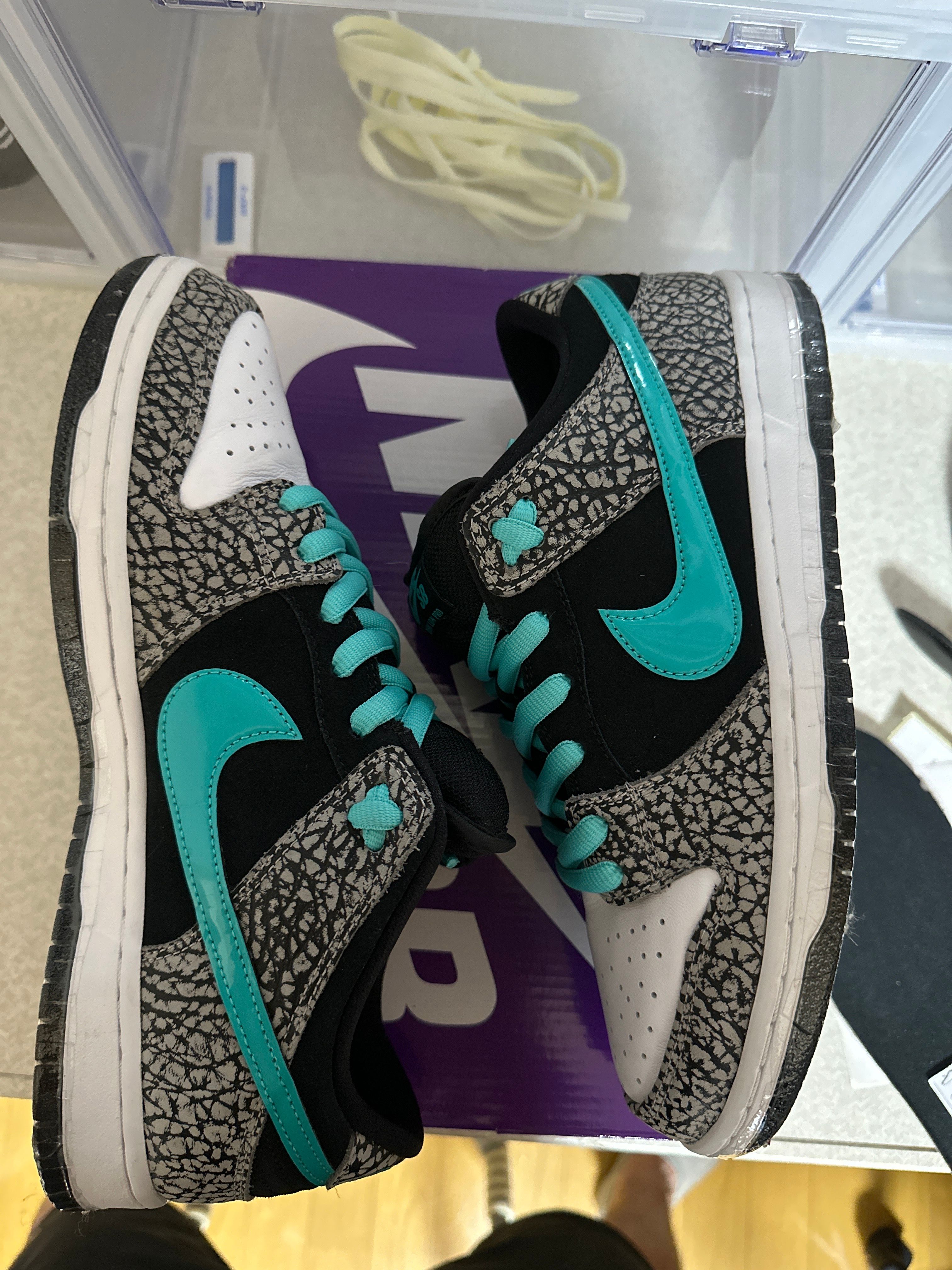 Nike SB Dunk Low "Elephant/Safari"