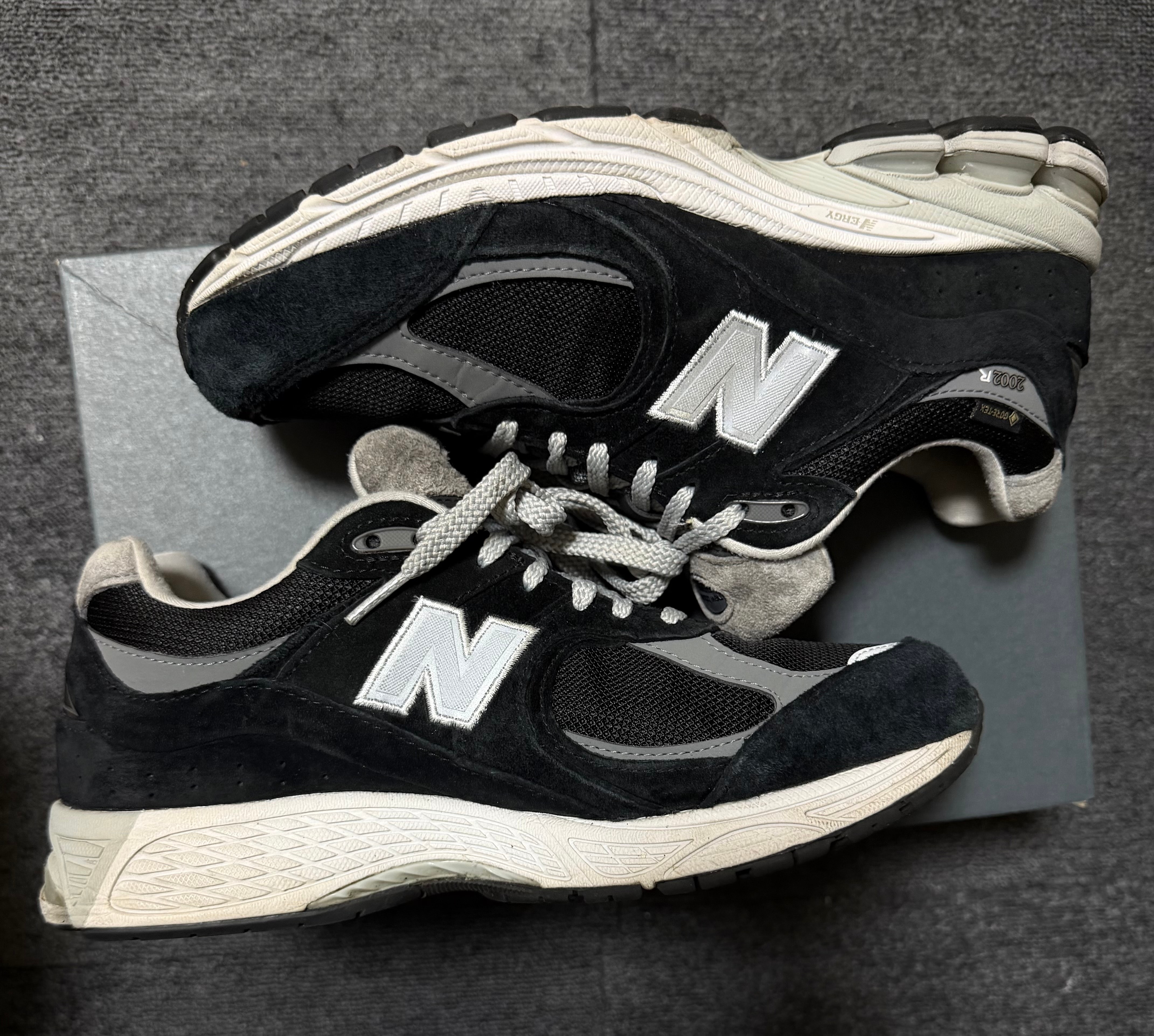New Balance 2002R GORE-TEX "Black/Gray"