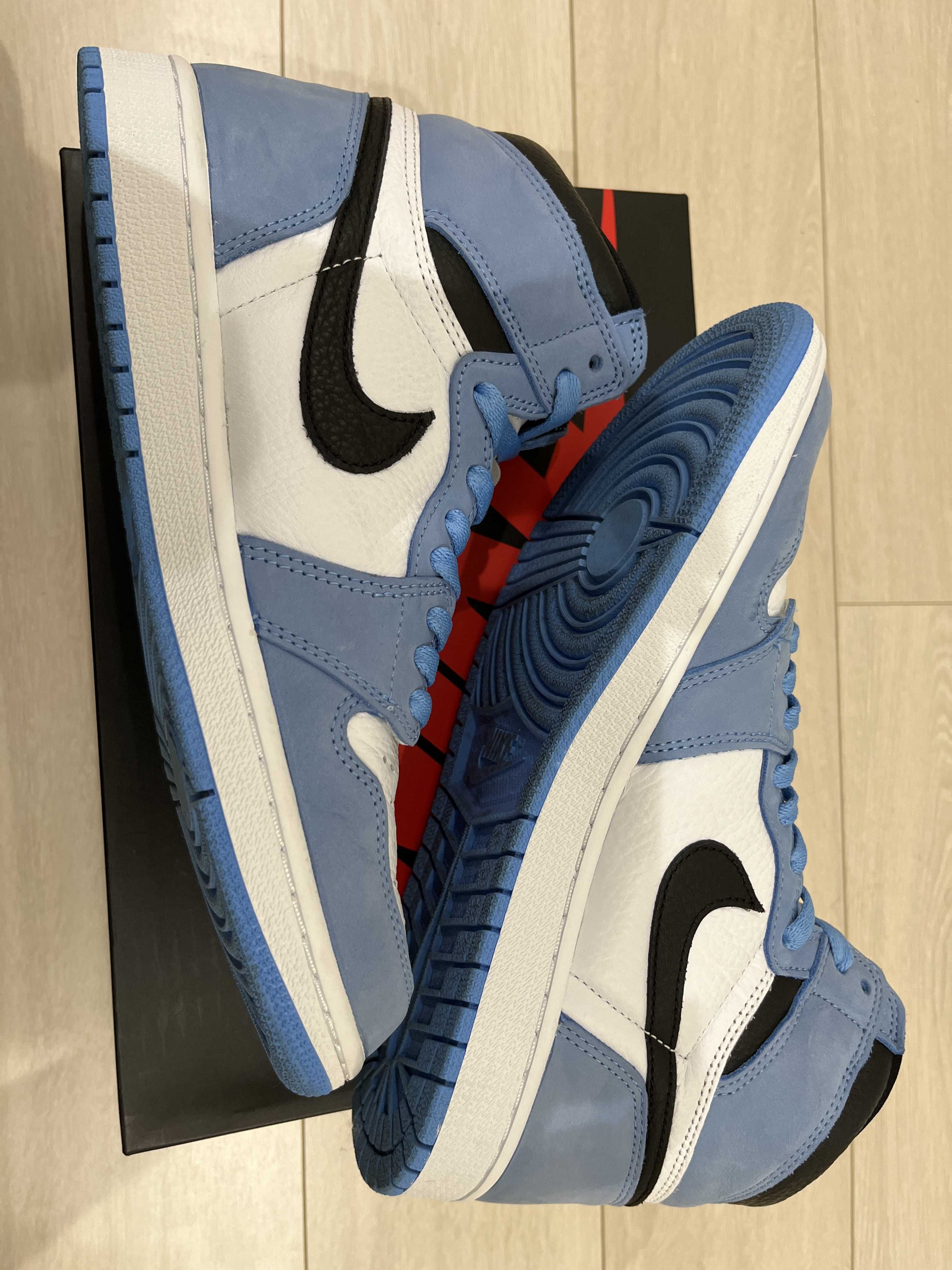 Nike Air Jordan 1 High OG "University Blue"