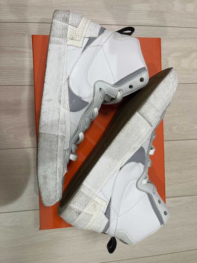 sacai × NIKE BLAZER MID "WHITE/WOLF GREY"