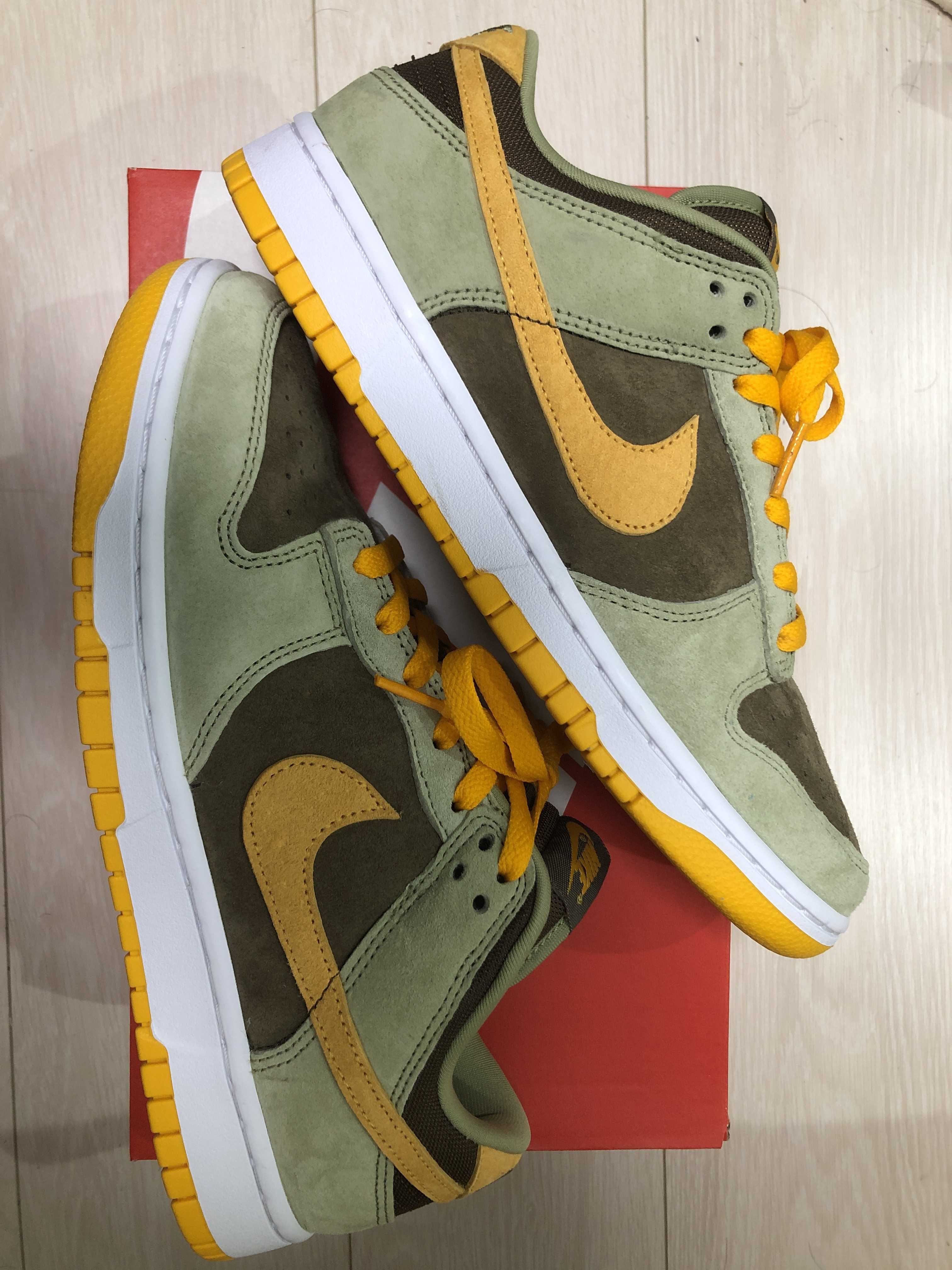 Nike Dunk Low SE "Dusty Olive"