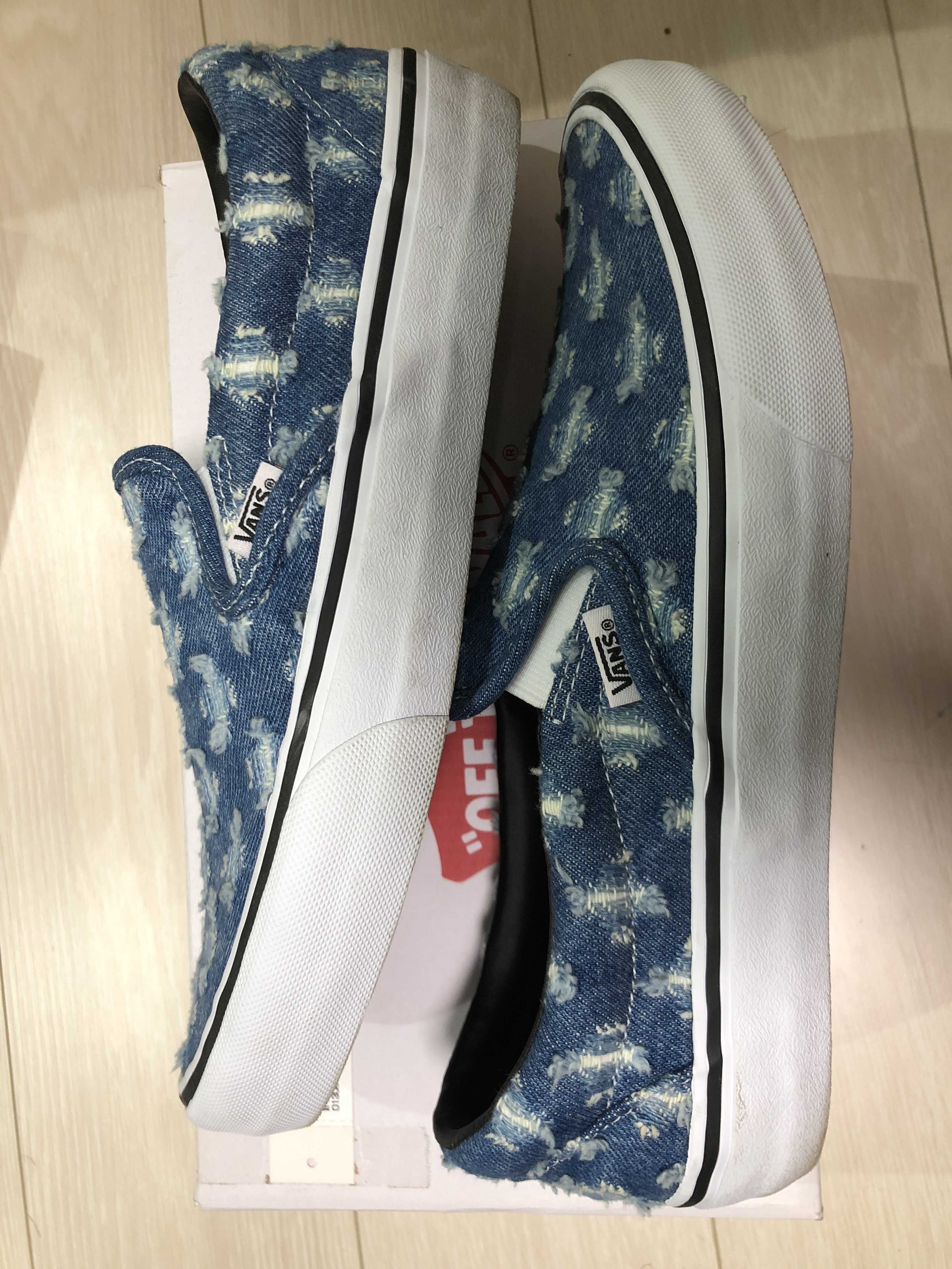 Supreme × Vans Slip-On Hole Punch Denim "Blue"