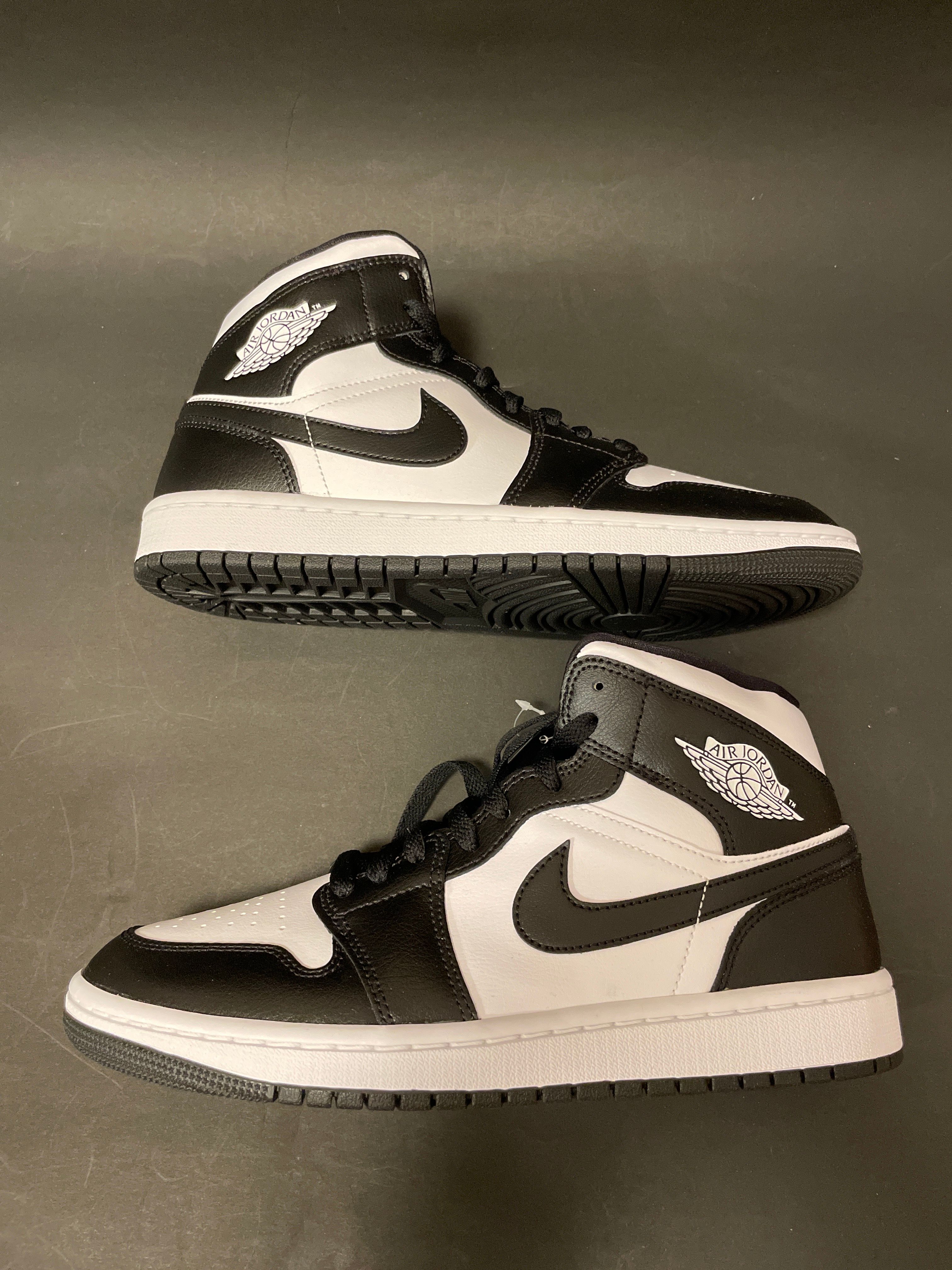 Nike Women's Air Jordan 1 Mid "Black/White"