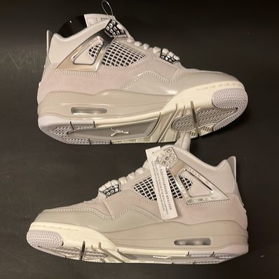 Nike Women's Air Jordan 4 Retro "Frozen Moments"