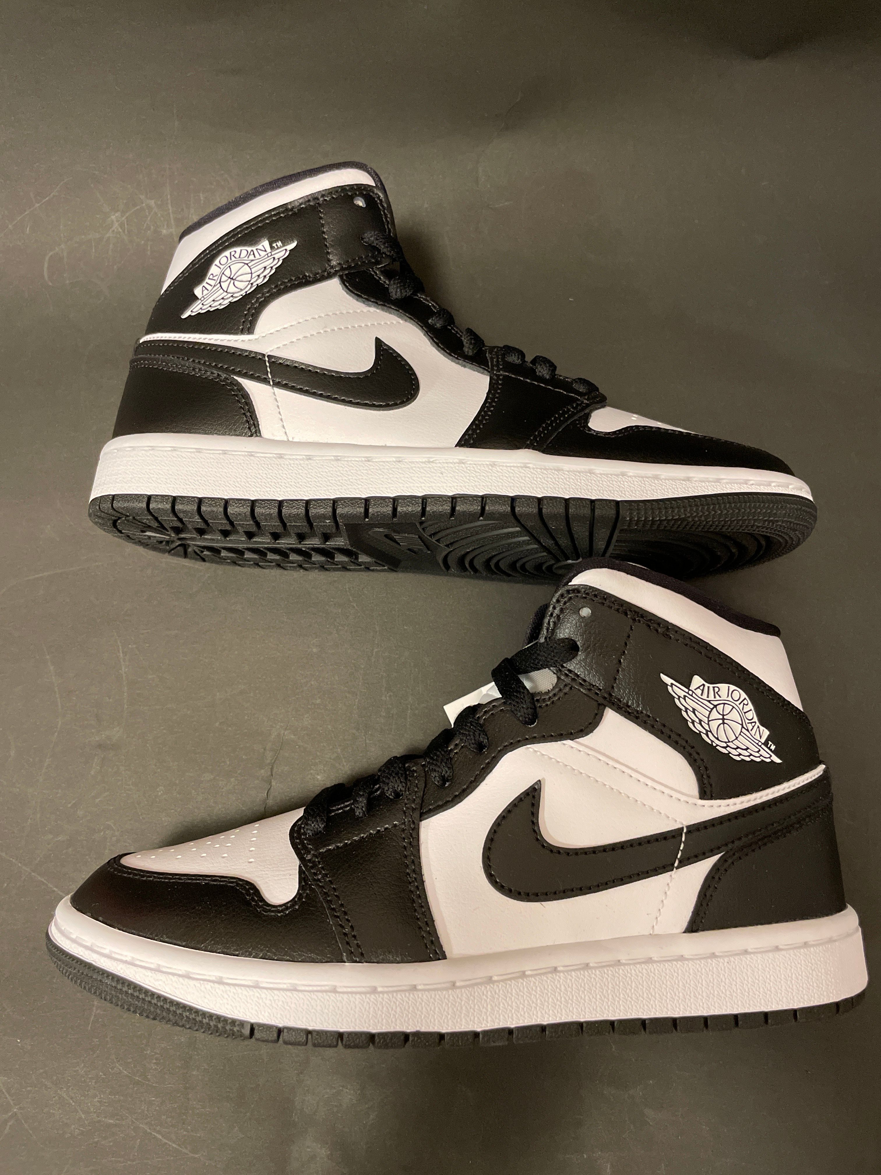 Nike Women's Air Jordan 1 Mid "Black/White"