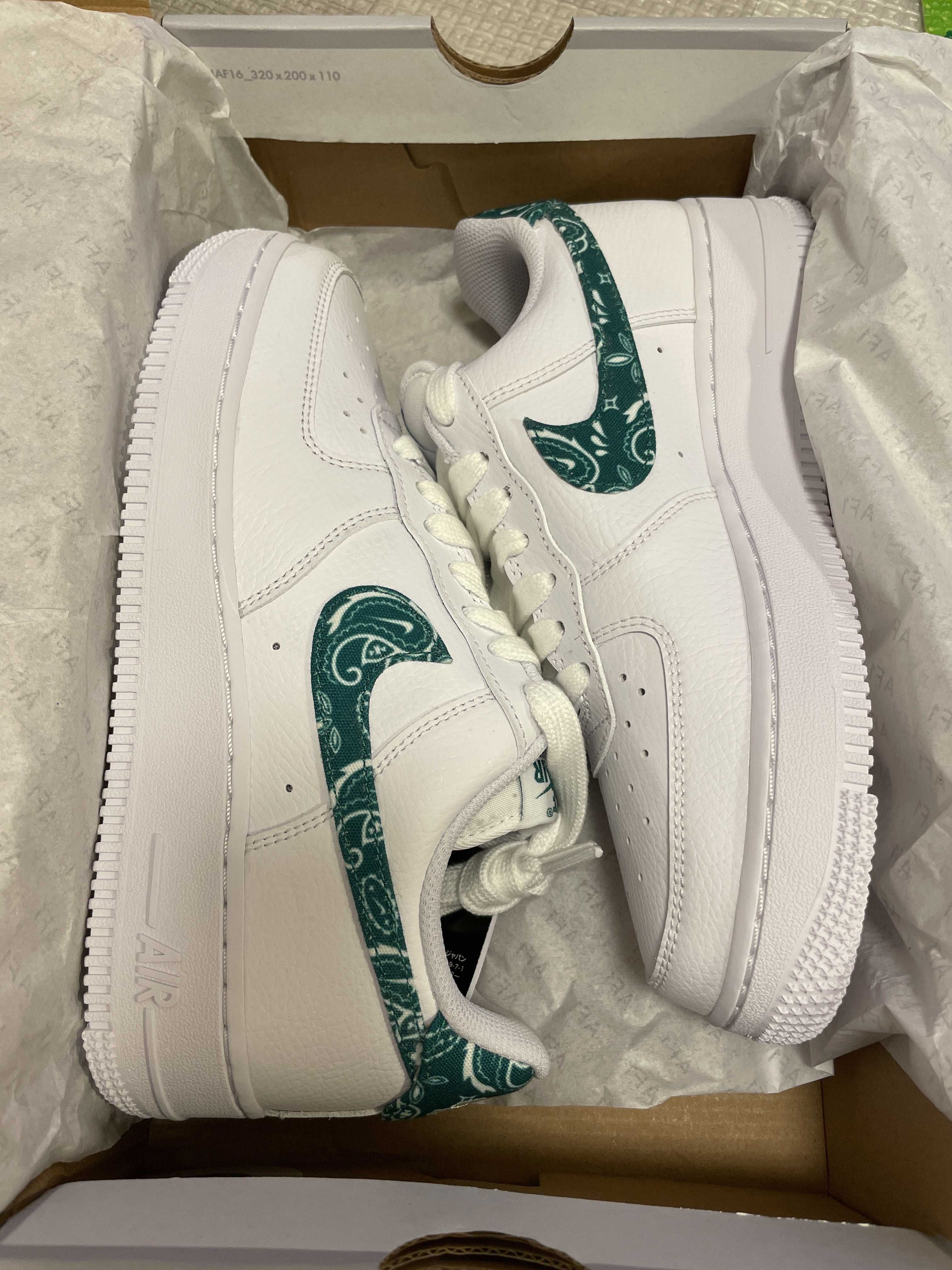 Nike Women's Air Force 1 Low '07 Essential "Green Paisley"