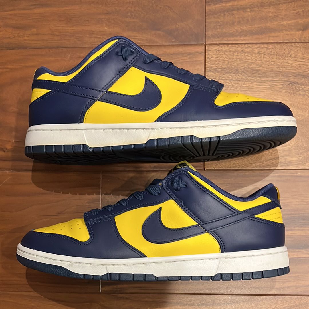 Nike Dunk Low "Michigan"