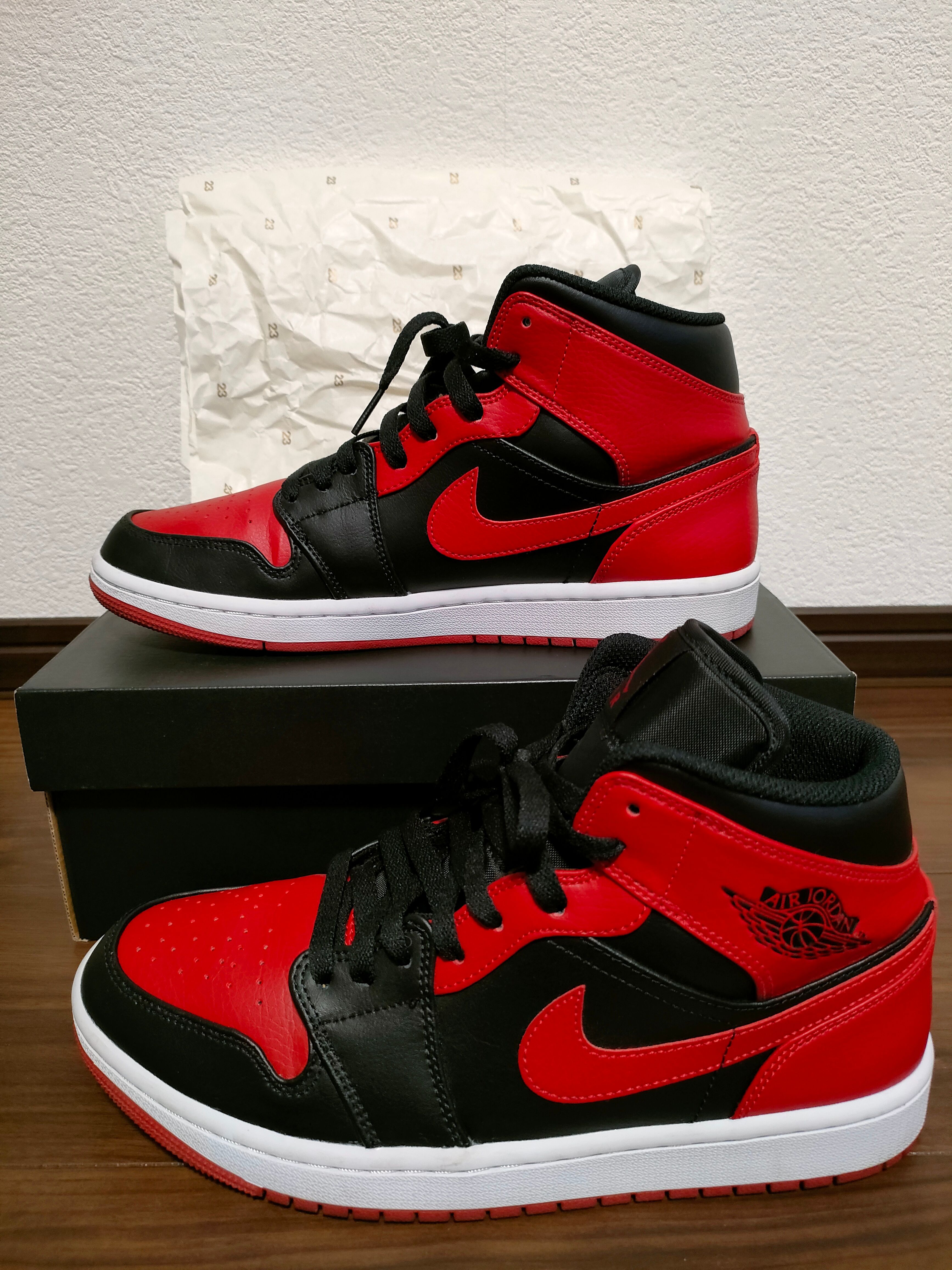 Nike Air Jordan 1 Mid "Bred"