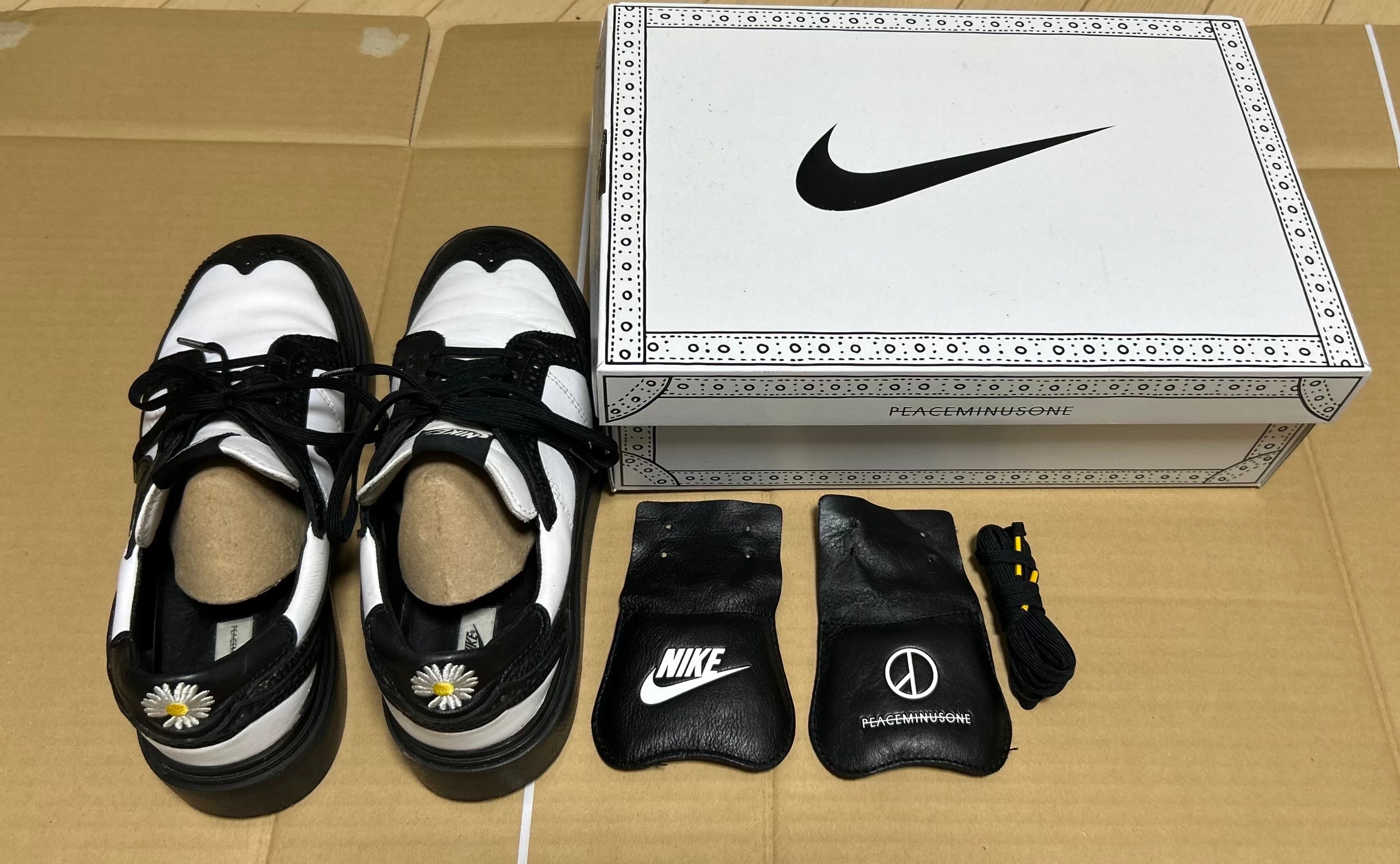 PEACEMINUSONE × Nike Kwondo 1 "Black and White" / G-DRAGON