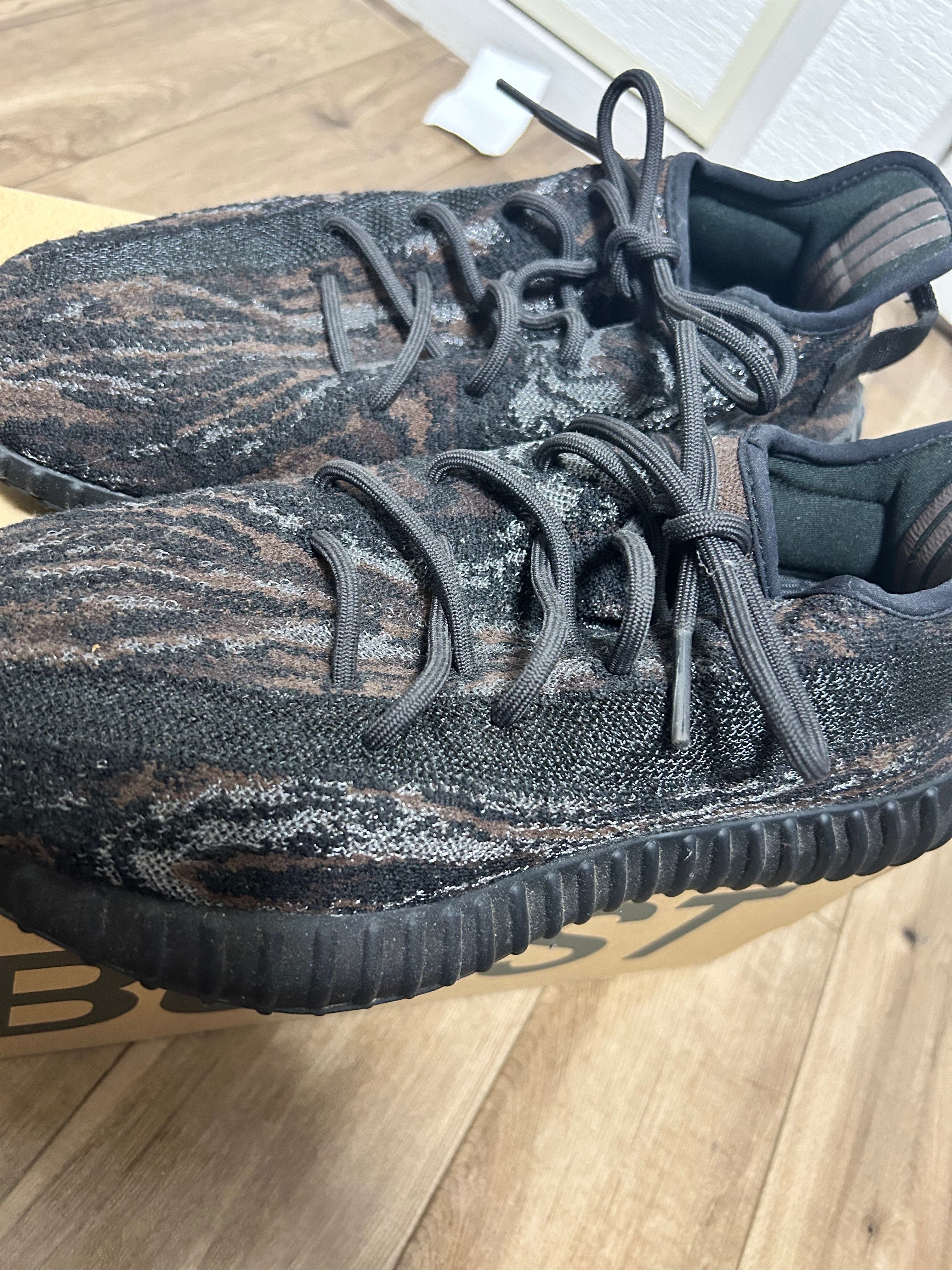 adidas YEEZY Boost 350 V2 "MX Rock"