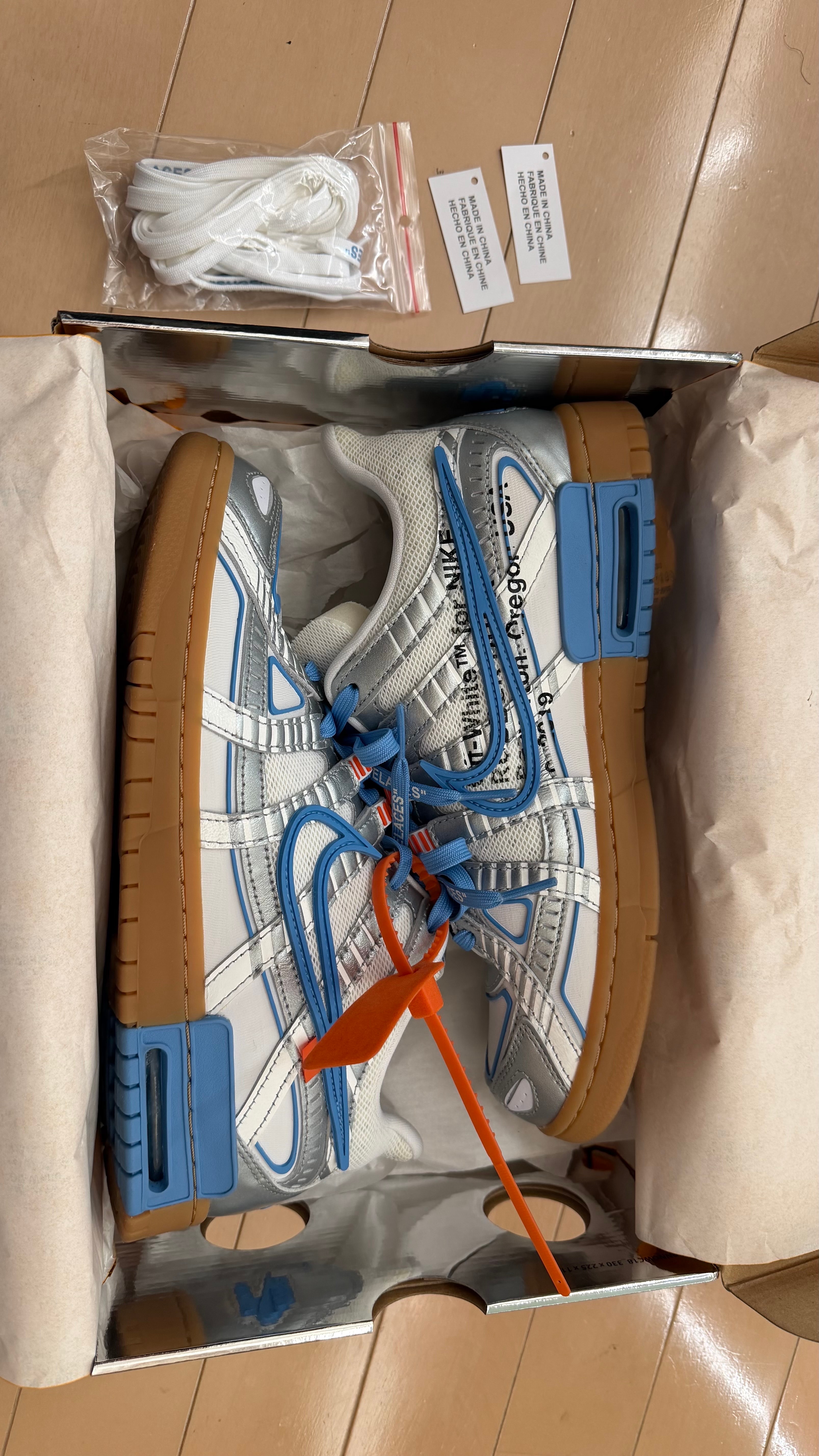 Off-White × Nike Air Rubber Dunk "White/University Blue"