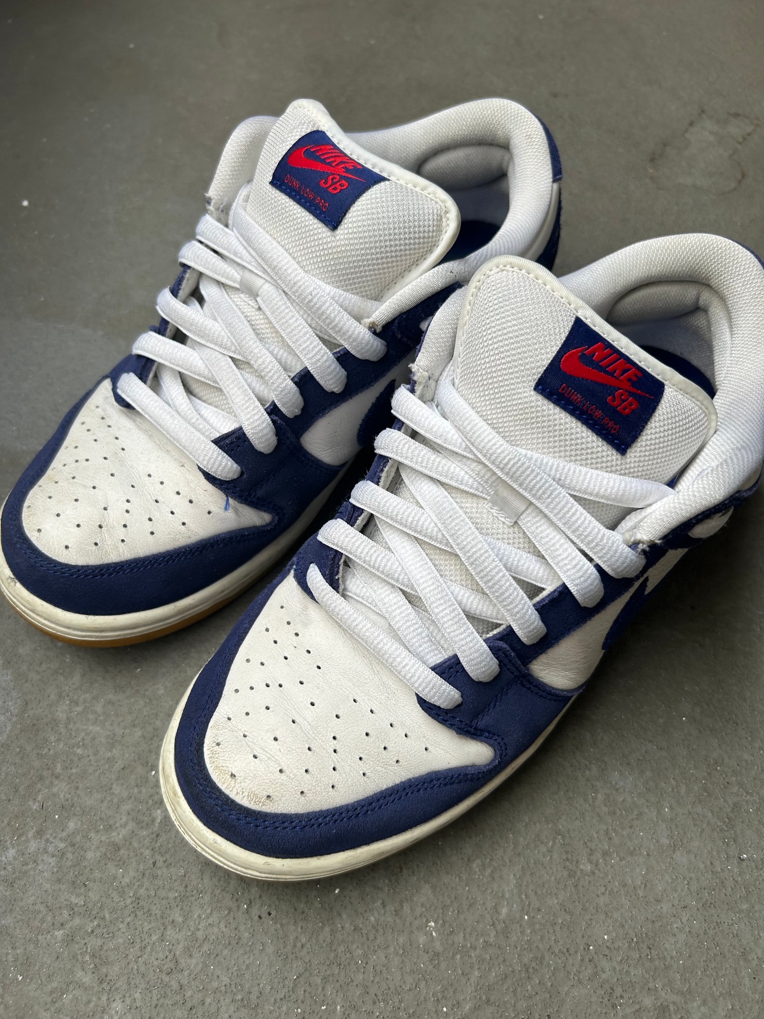 Nike SB Dunk Low "Los Angeles Dodgers/Deep Royal Blue"