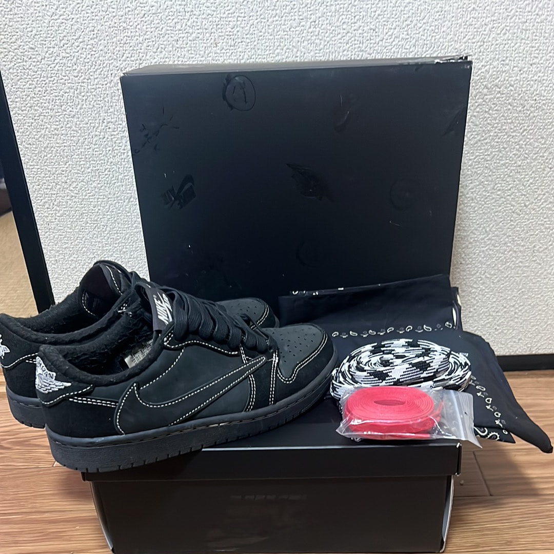 Travis Scott × Nike Air Jordan 1 Low OG SP "Black Phantom"