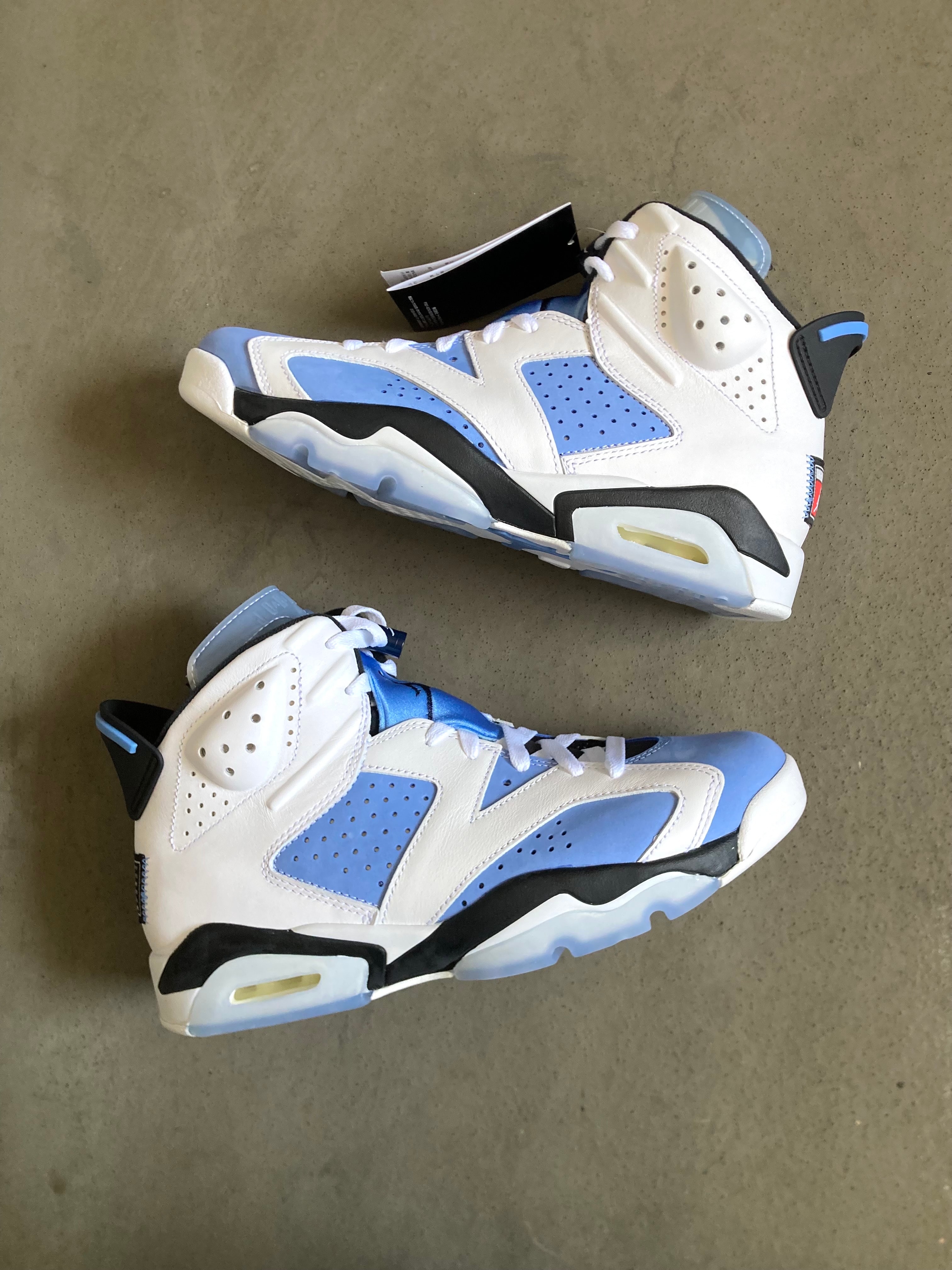 Nike Air Jordan 6 "UNC"