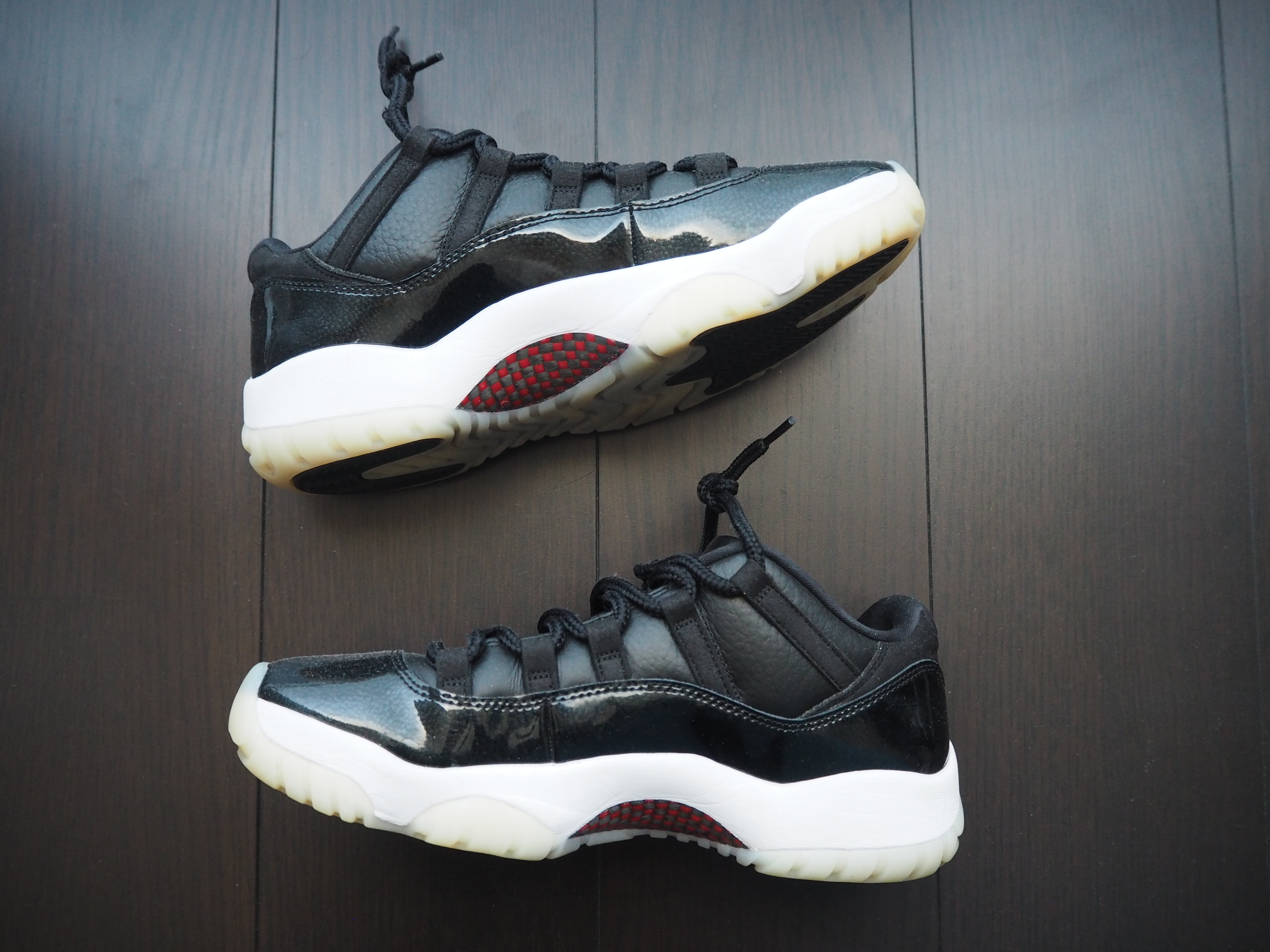 Nike Air Jordan 11 Low "72-10" 