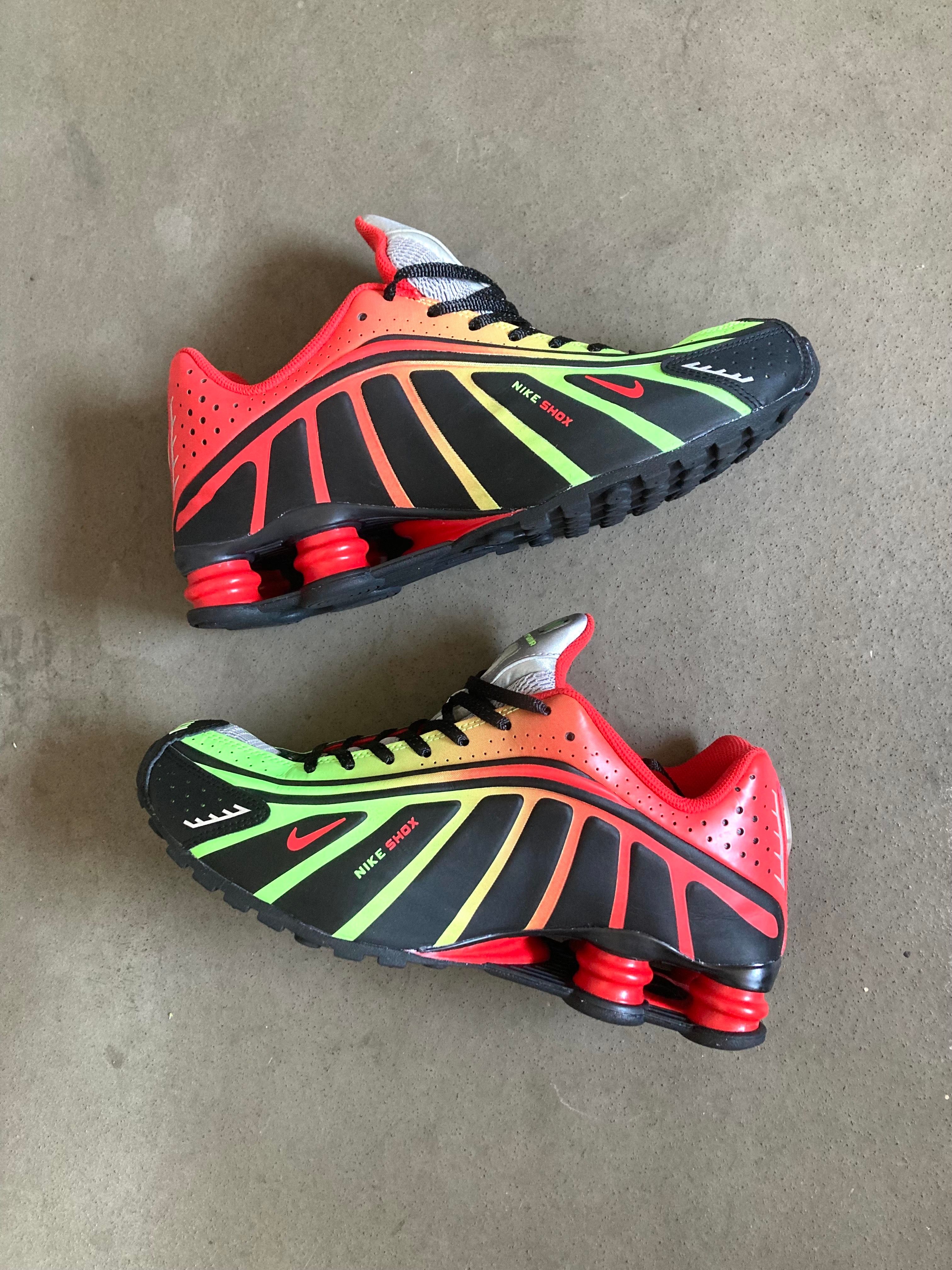 Nike Shox R4 "Neymar Black"