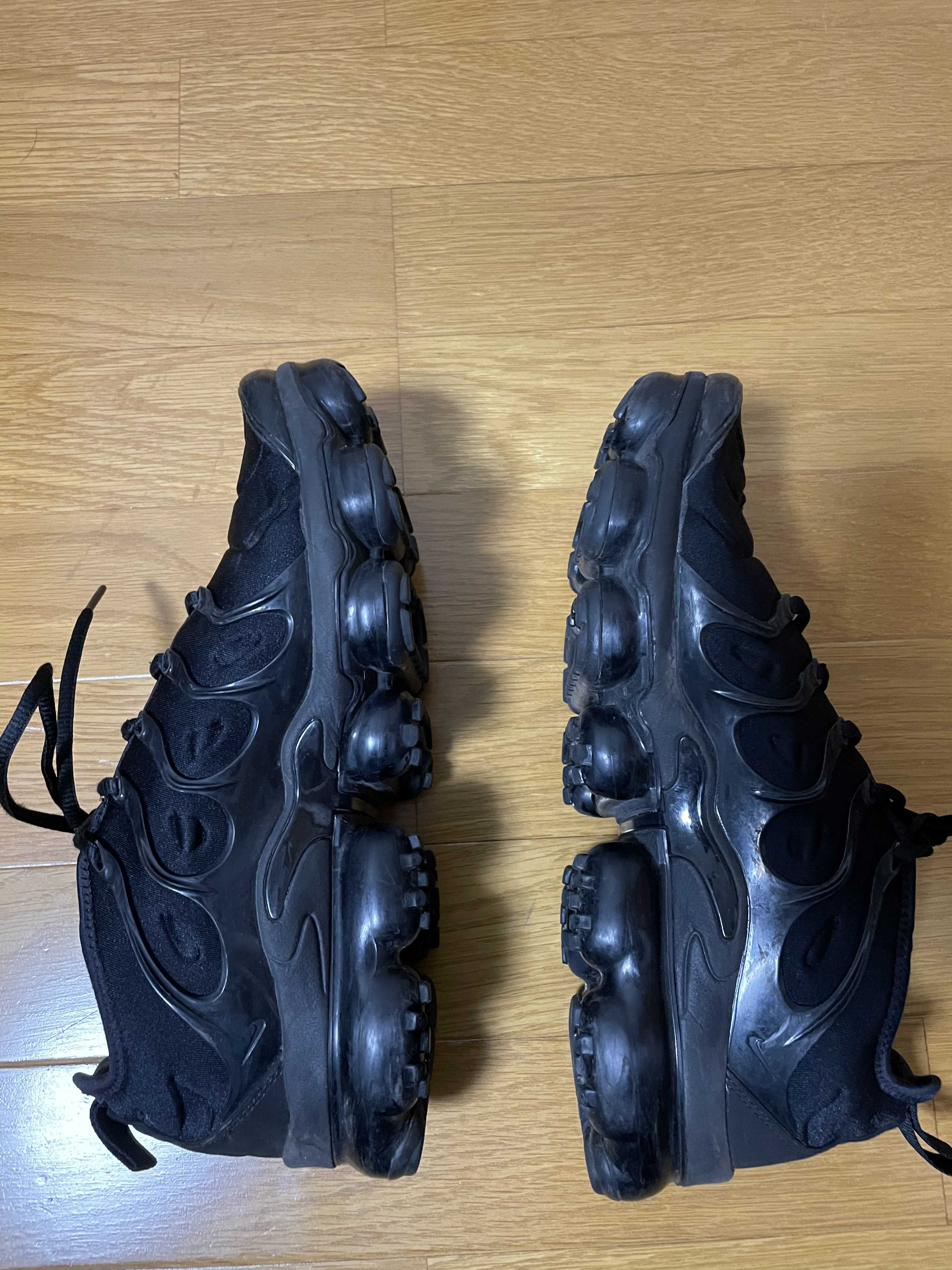 Nike Air Vapormax Plus "Triple Black" (2018)
