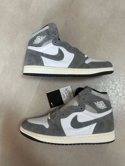 Nike Air Jordan 1 Retro High OG "Black and Smoke Grey"