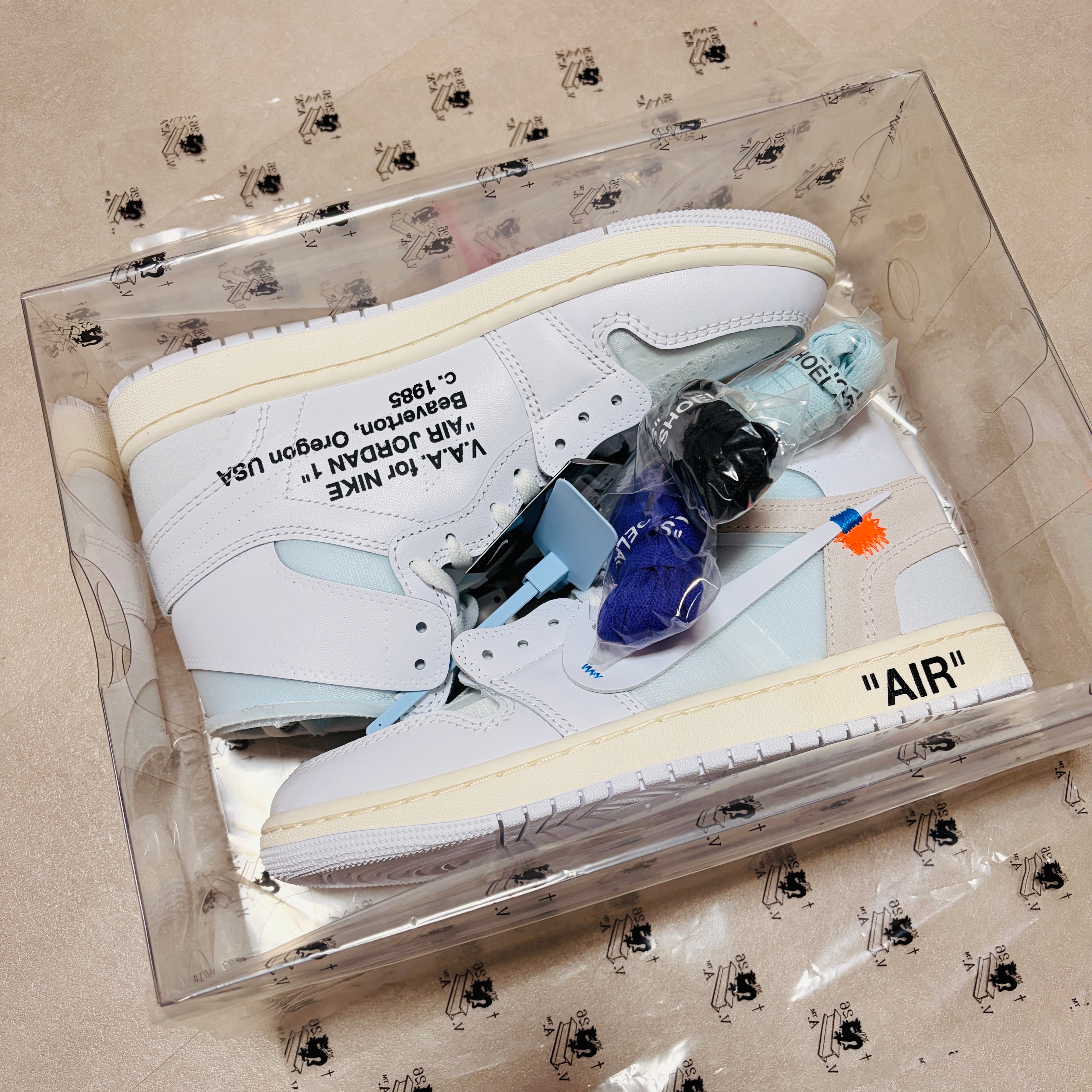 Virgil Abloh Archive (V.A.A.) × Nike Air Jordan 1 Retro High OG "Alaska"