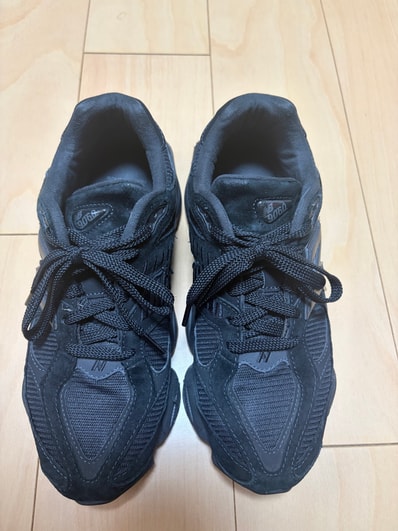 New Balance 9060 "Triple Black"