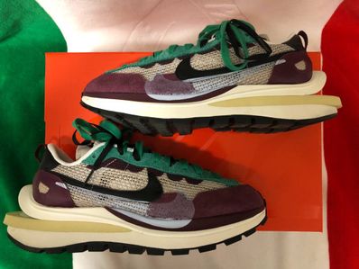 sacai × Nike Vapor Waffle "String/Red/Green"