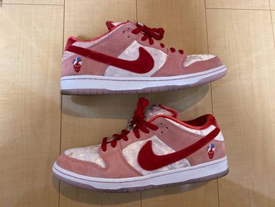 Strangelove × Nike SB Dunk Low "Valentine’s Day"