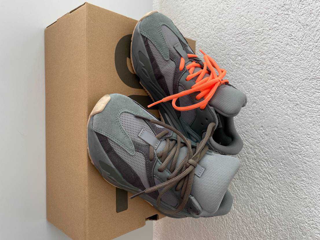 adidas Yeezy Boost 700 "Teal Blue"