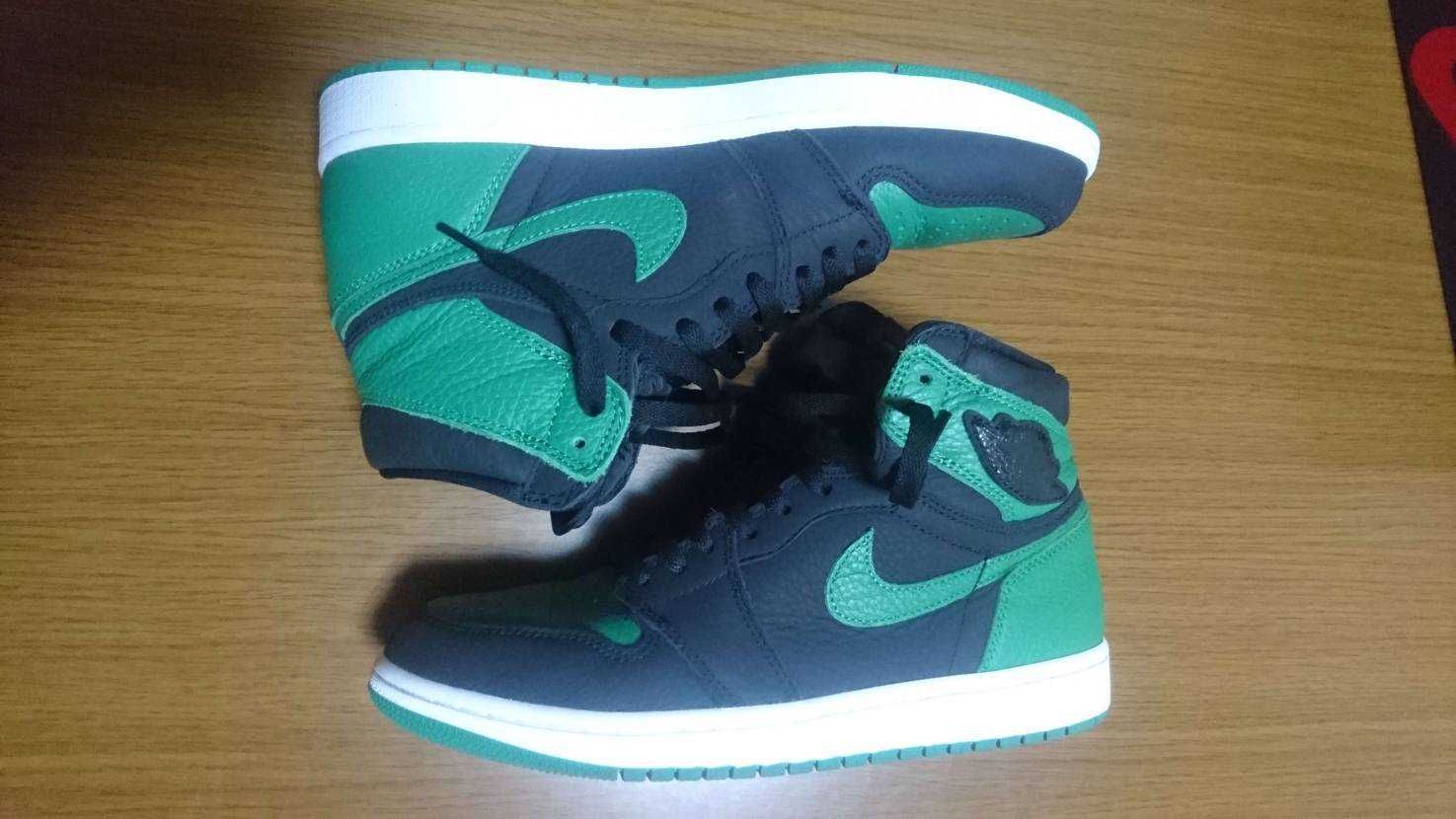 Nike Air Jordan 1 Retro High OG "Black/Pine Green" (2020)      