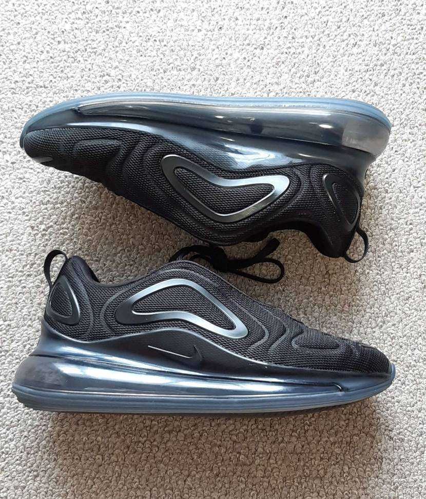 Nike AirI Max 720 "Triple Black"