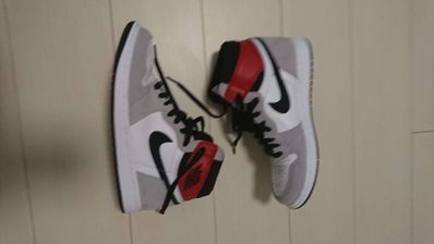 Nike Air Jordan 1 High OG "White/Black/Light Smoke Grey"