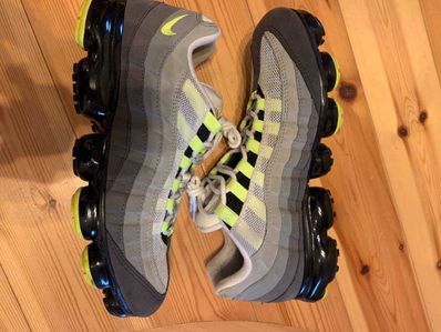 Nike Air Vapormax 95 "Neon"