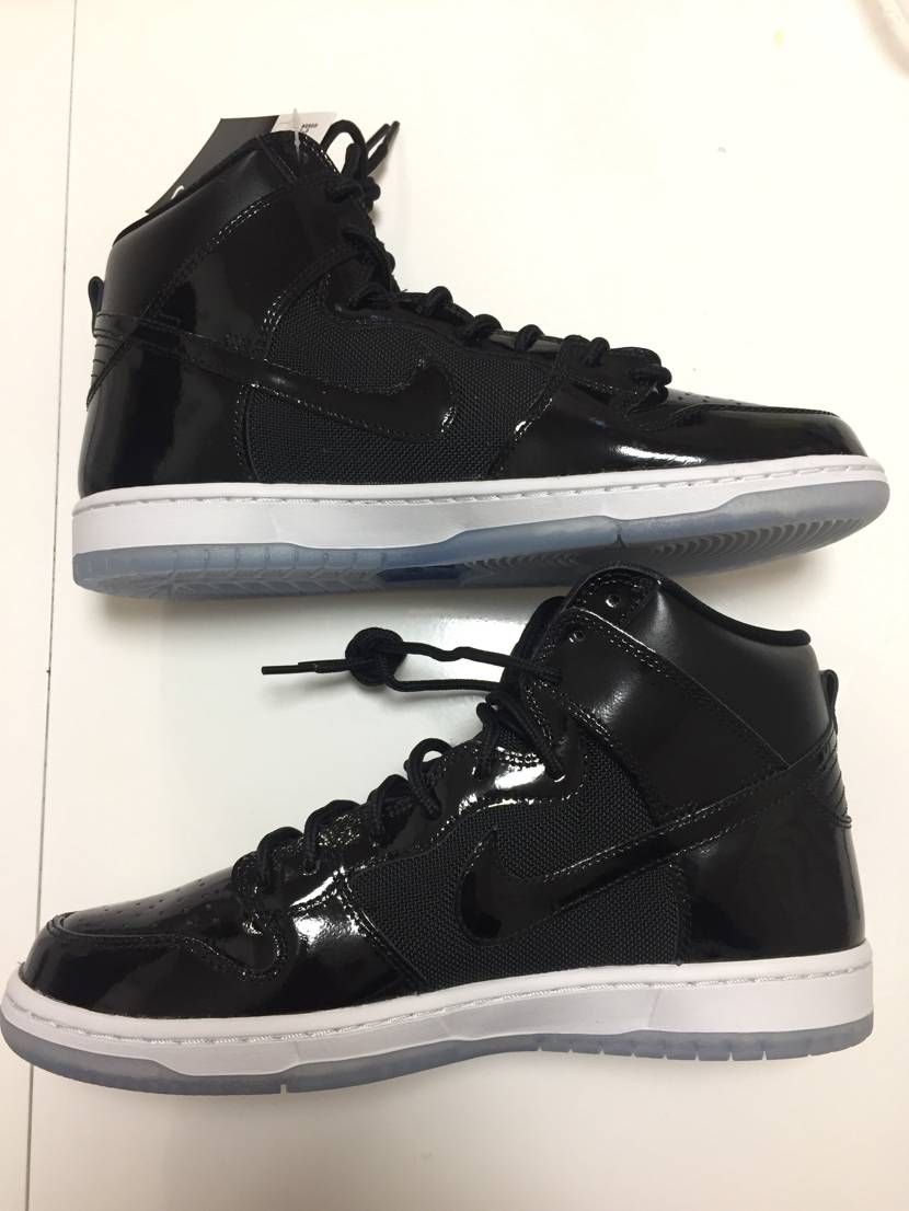 Nike SB Dunk High "Space Jam"