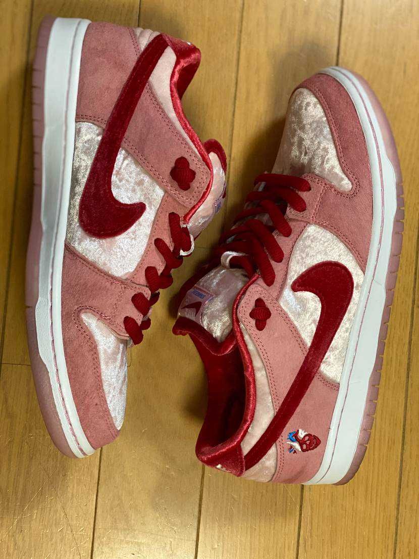 Strangelove × Nike SB Dunk Low "Valentine’s Day"
