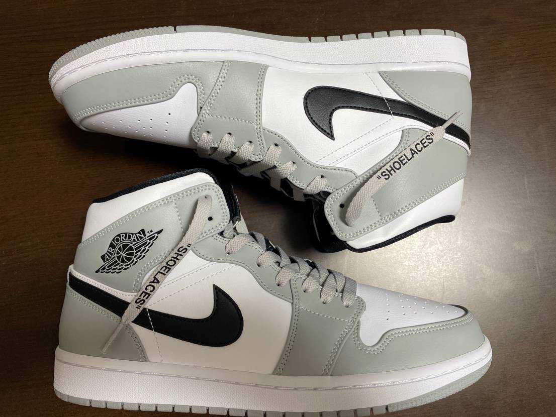 Nike Air Jordan 1 Mid "Light Smoke Grey/White/Black"