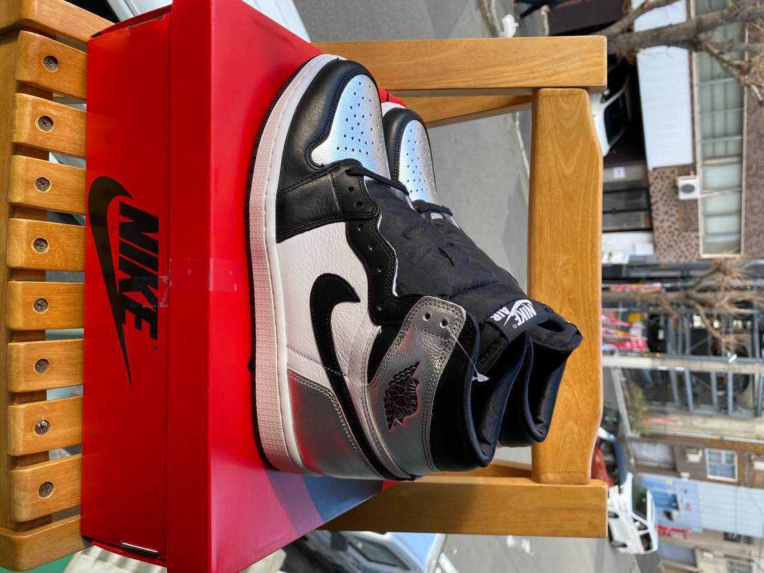 Nike Women's Air Jordan 1 Retro High OG "Silver Toe"