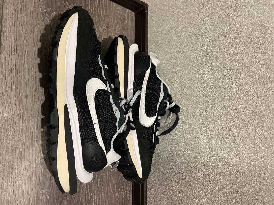 sacai × Nike Vapor Waffle "Black and White"