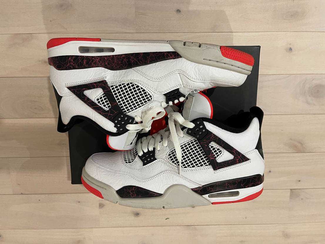 Nike Air Jordan 4 Retro "Flight Nostalgia"