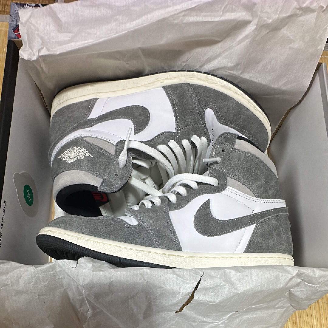 Nike Air Jordan 1 Retro High OG "Black and Smoke Grey"