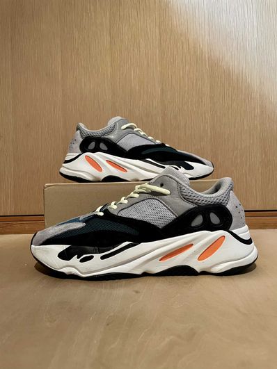 adidas YEEZY Boost 700 "Wave Runner"