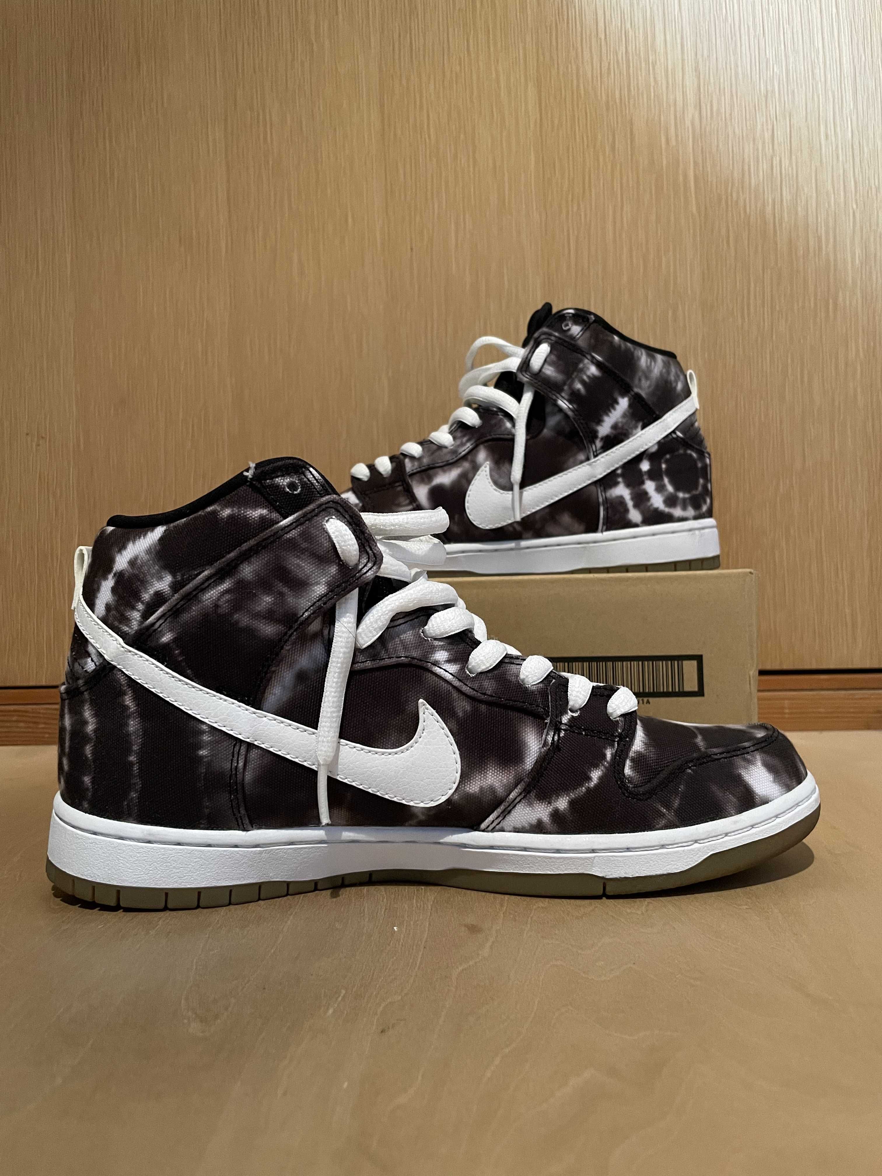 Nike SB Dunk High "Tie Dye Black"